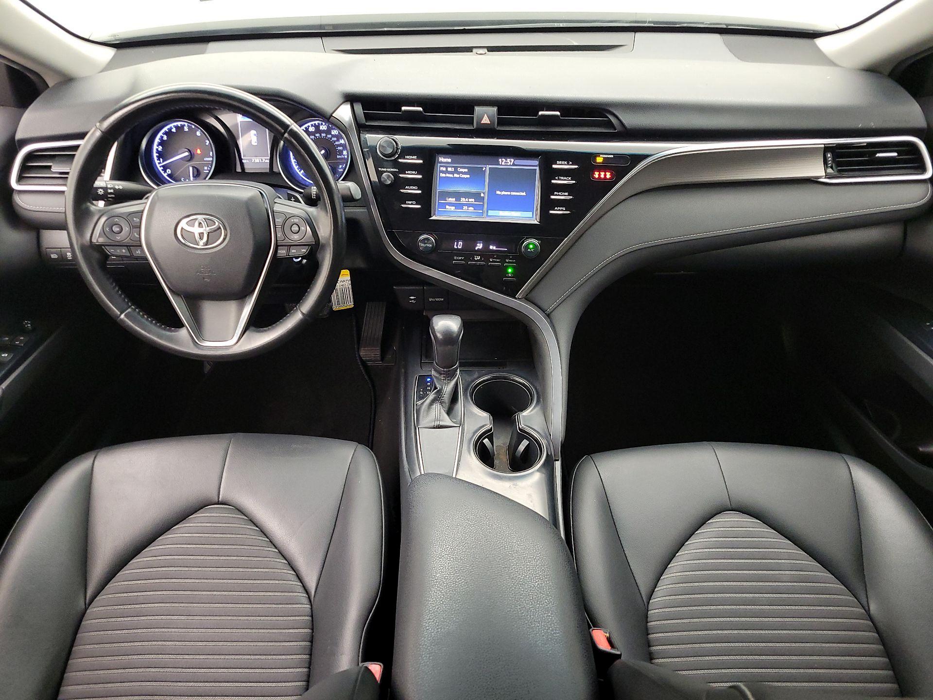 Thumbnail: 2018 Toyota Camry - 9