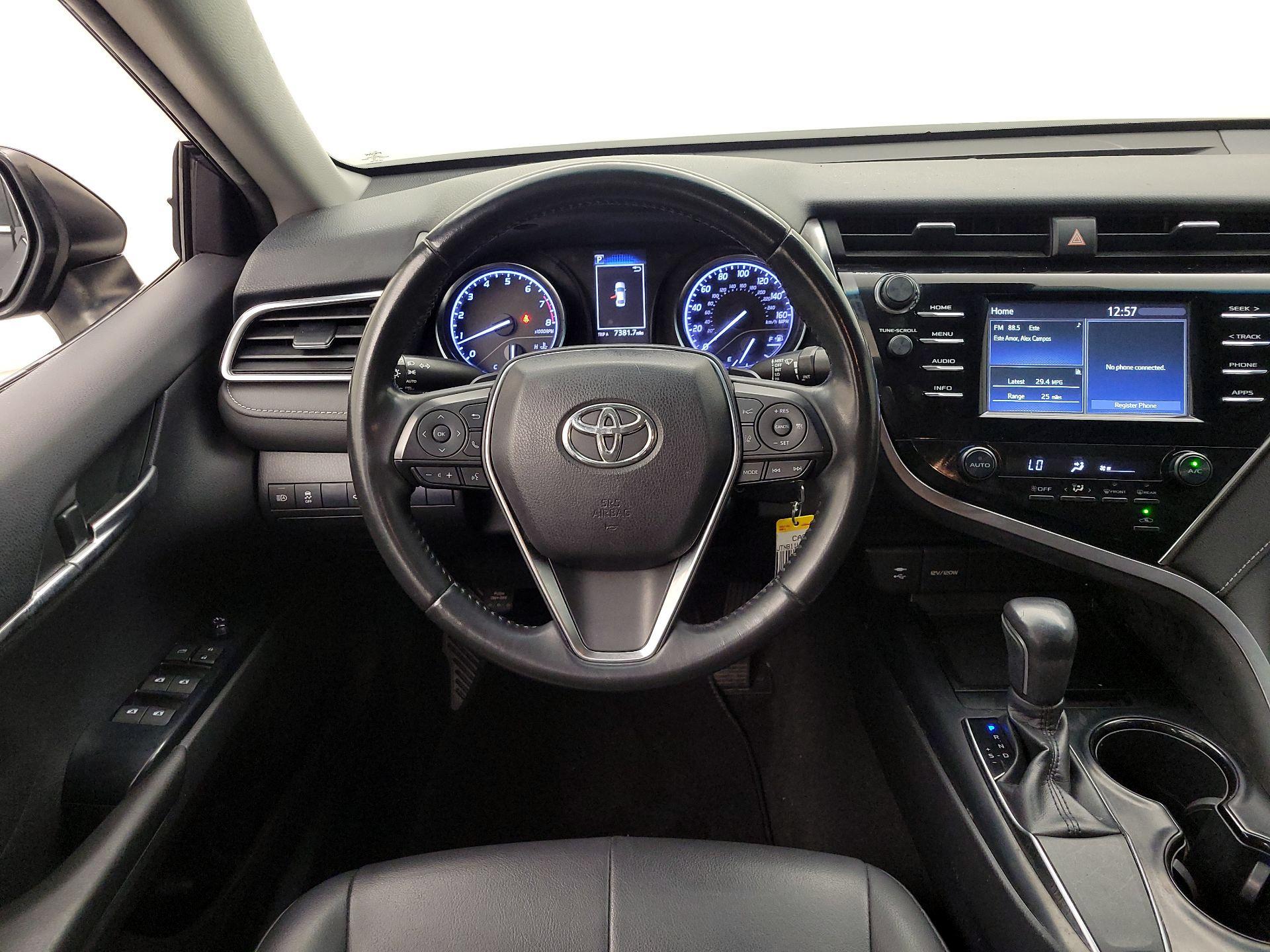 Thumbnail: 2018 Toyota Camry - 10