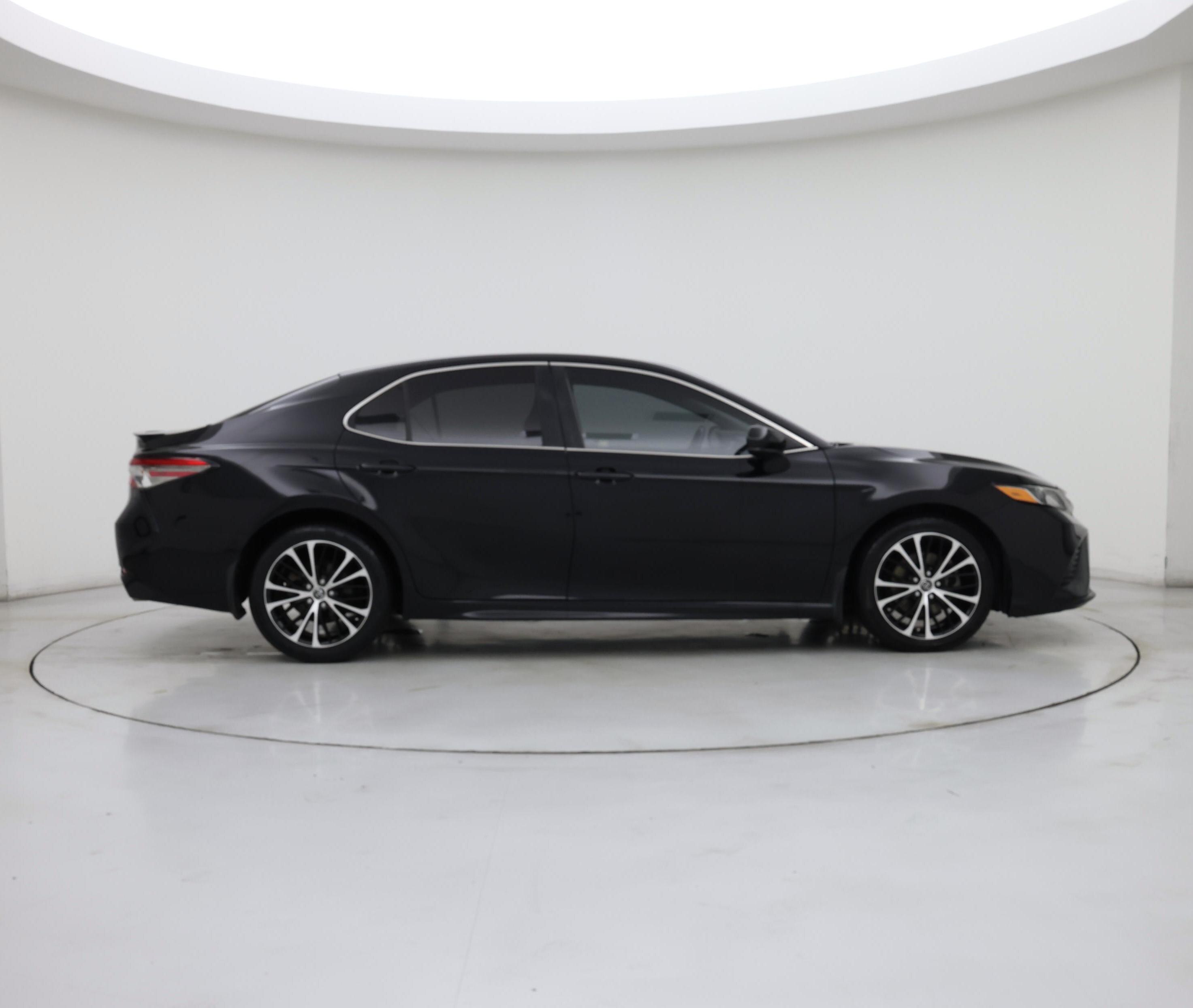 Thumbnail: 2018 Toyota Camry - 7