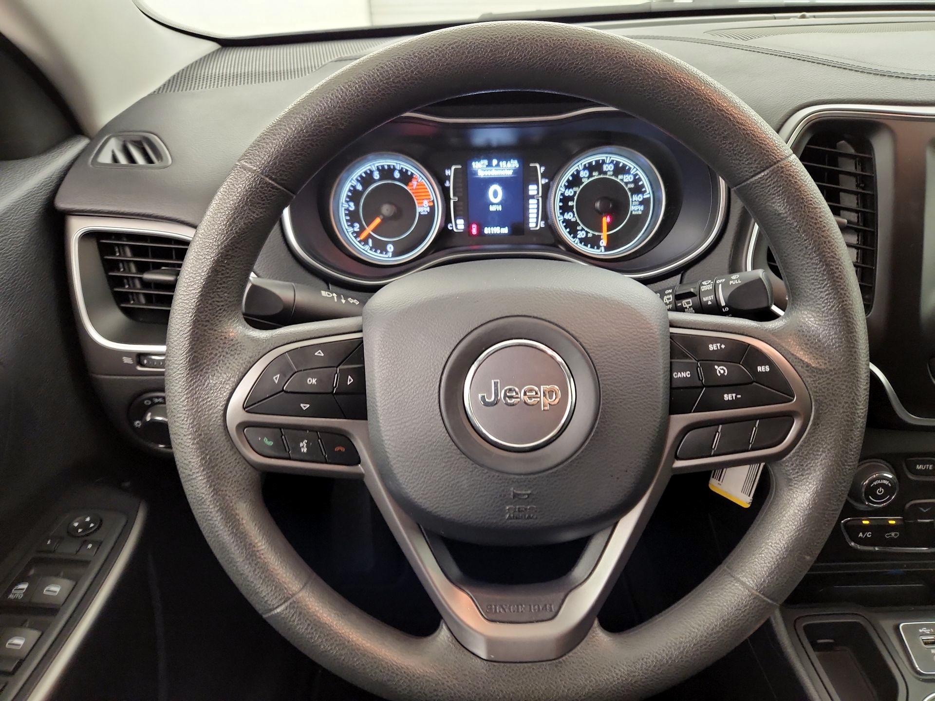 Thumbnail: 2020 Jeep Cherokee - 10