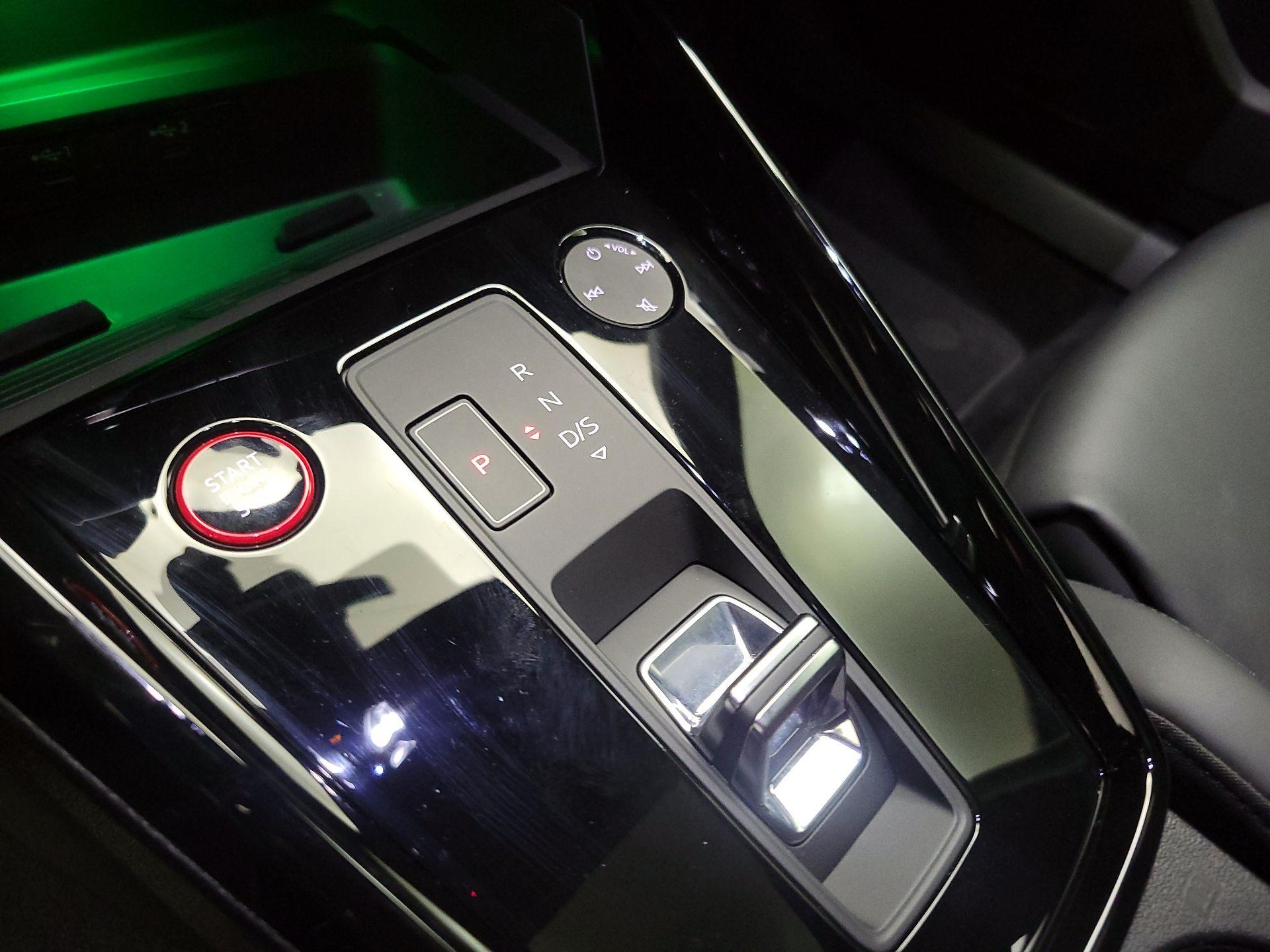 Thumbnail: 2024 Audi RS 3 - 18