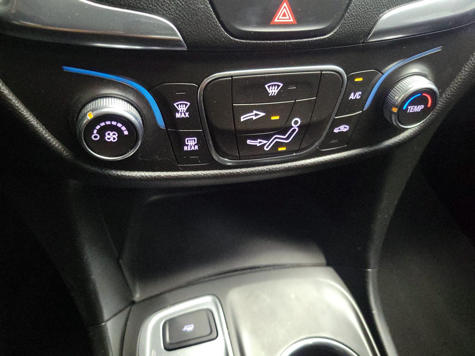 Thumbnail: 2018 Chevrolet Equinox - 16