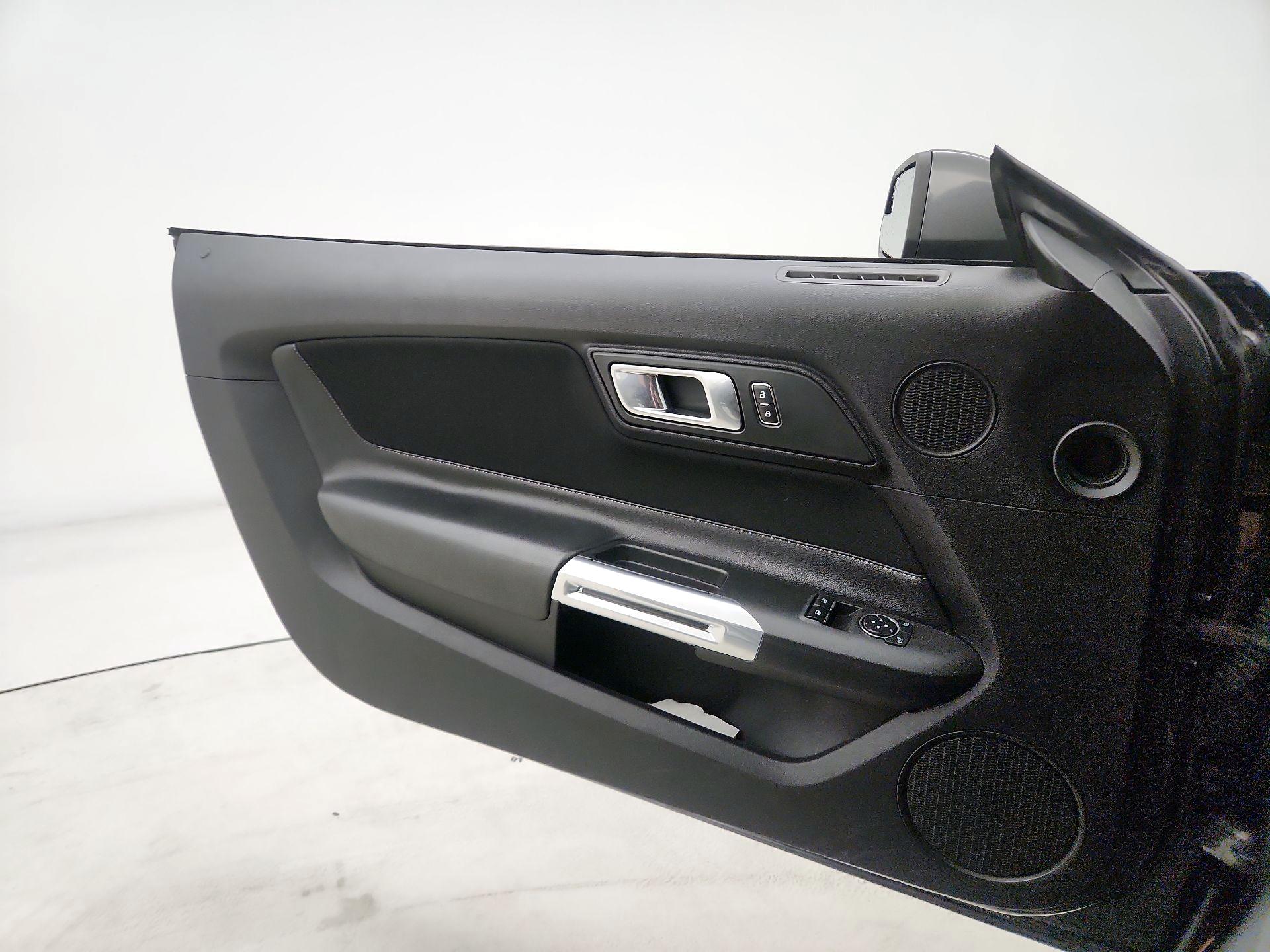 Thumbnail: 2019 Ford Mustang - 12