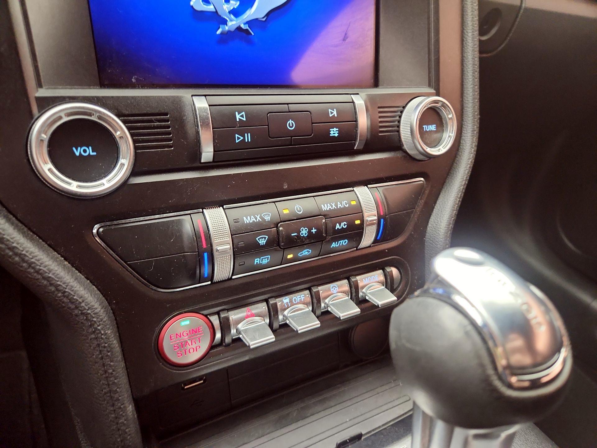 Thumbnail: 2019 Ford Mustang - 16