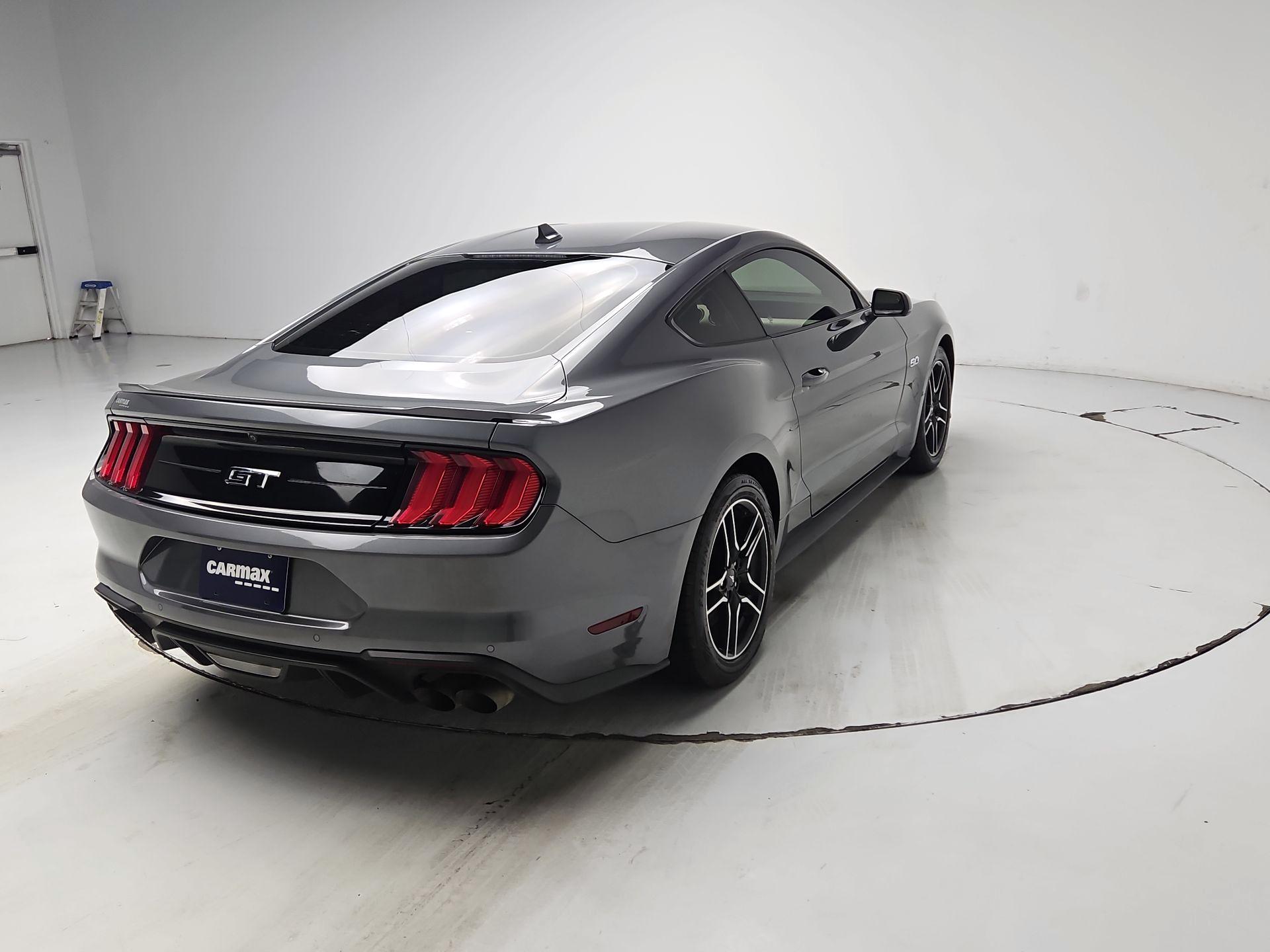 Thumbnail: 2022 Ford Mustang - 5