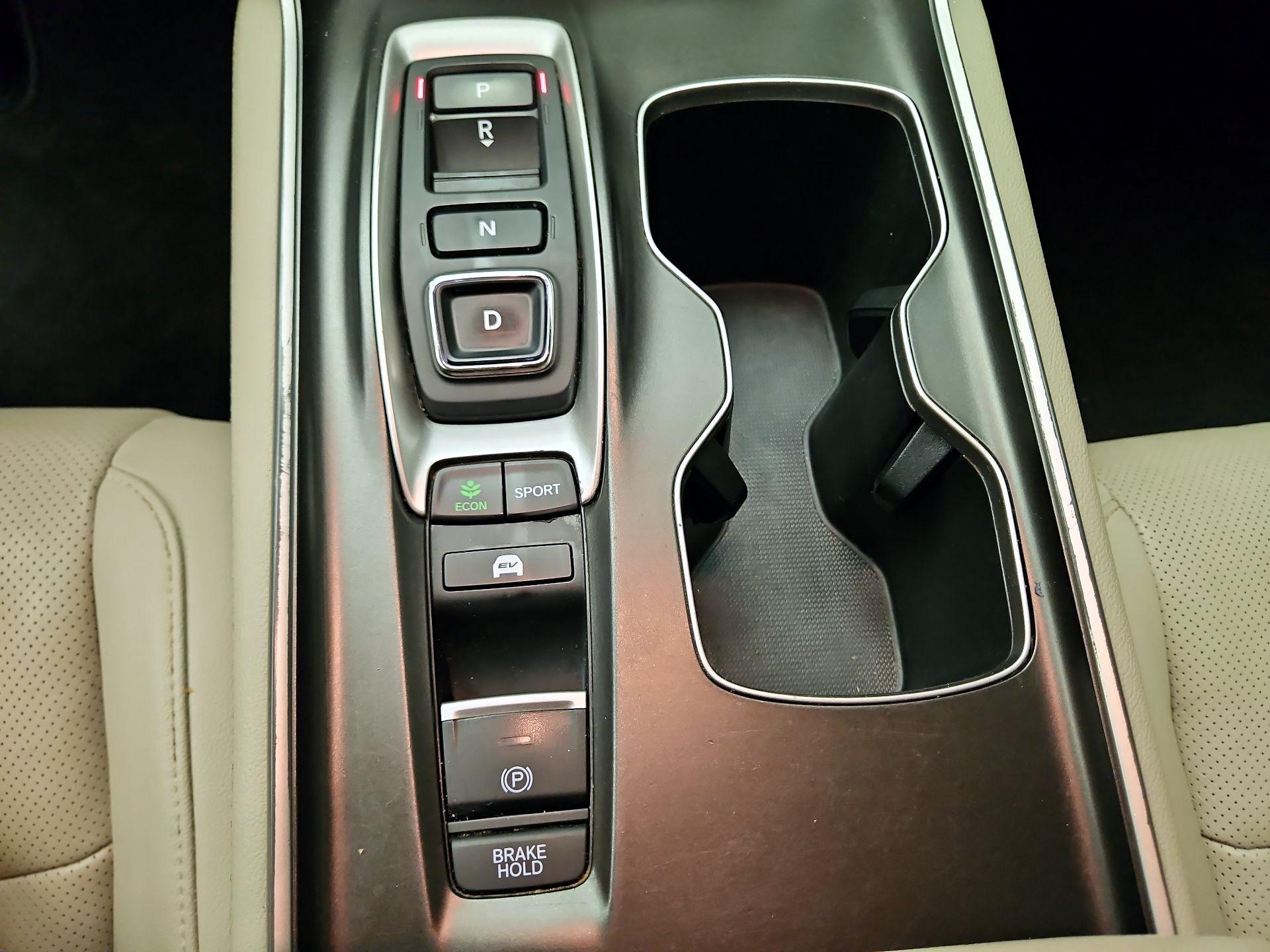 Thumbnail: 2021 Honda Accord - 16