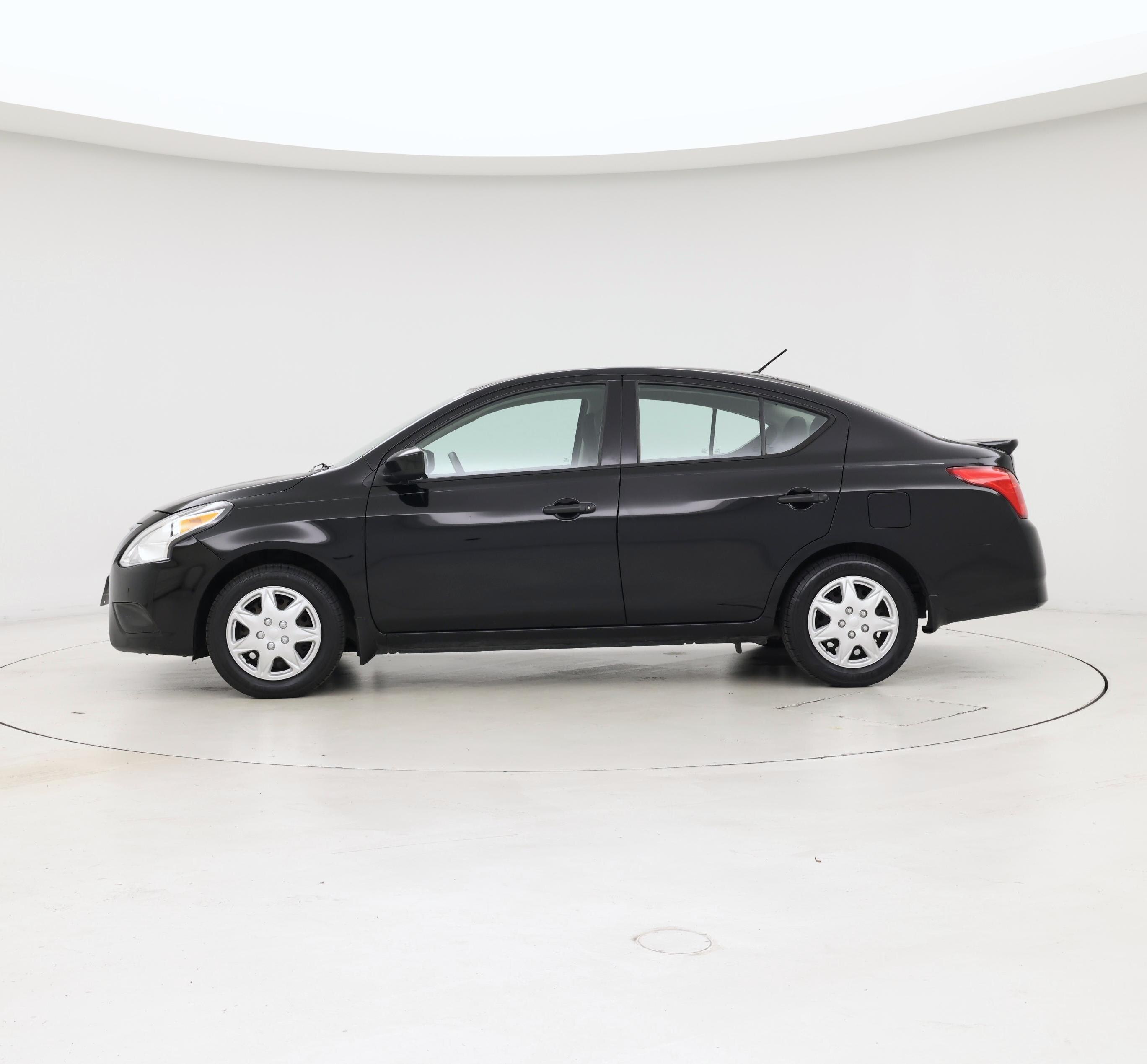 Thumbnail: 2017 Nissan Versa - 3