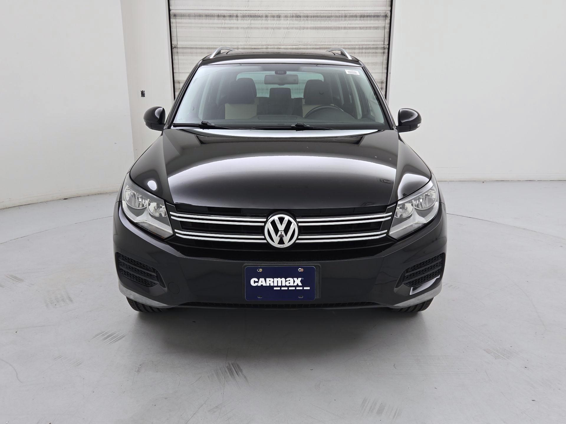 Thumbnail: 2017 Volkswagen Tiguan - 2
