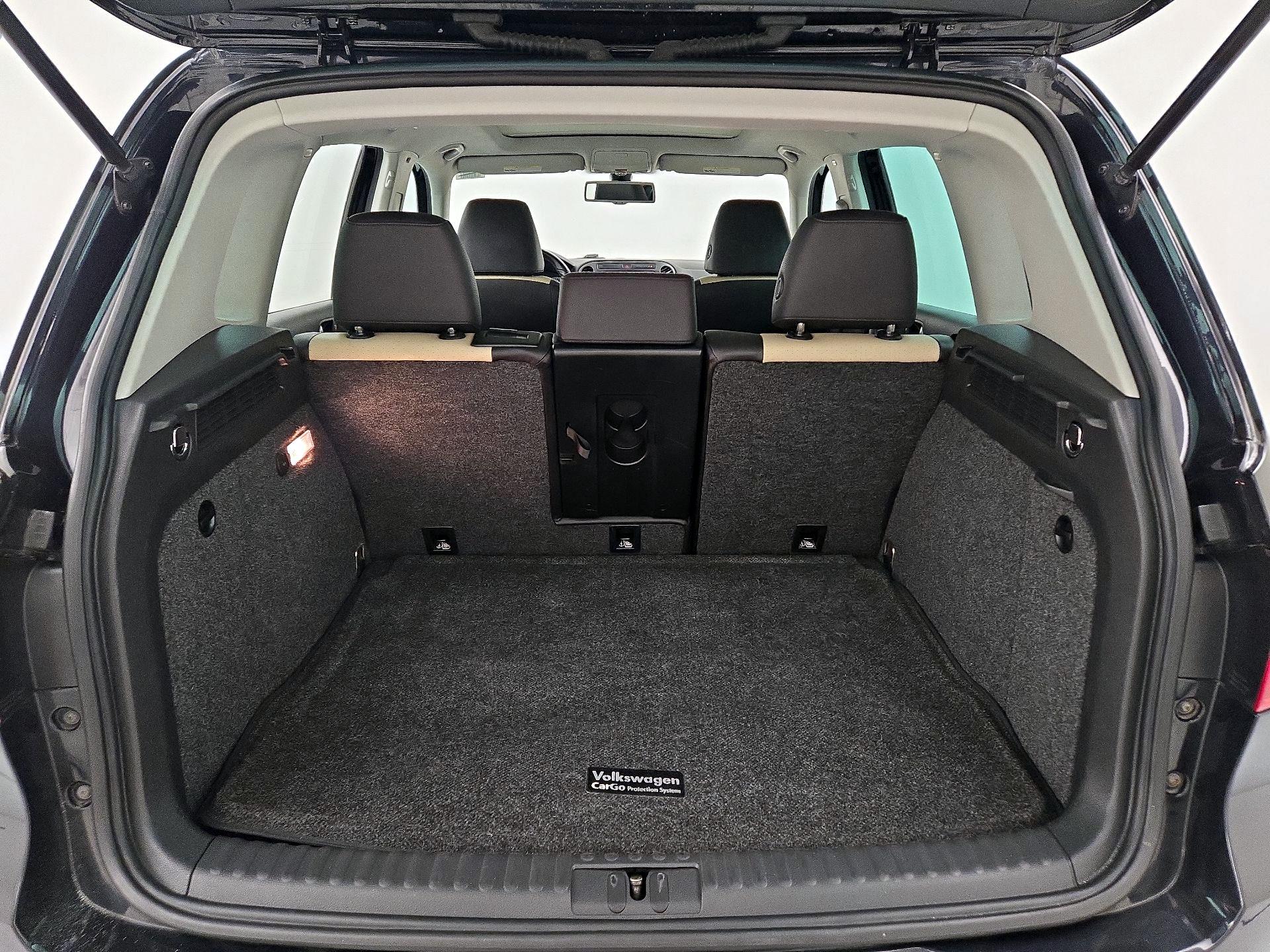 Thumbnail: 2017 Volkswagen Tiguan - 19