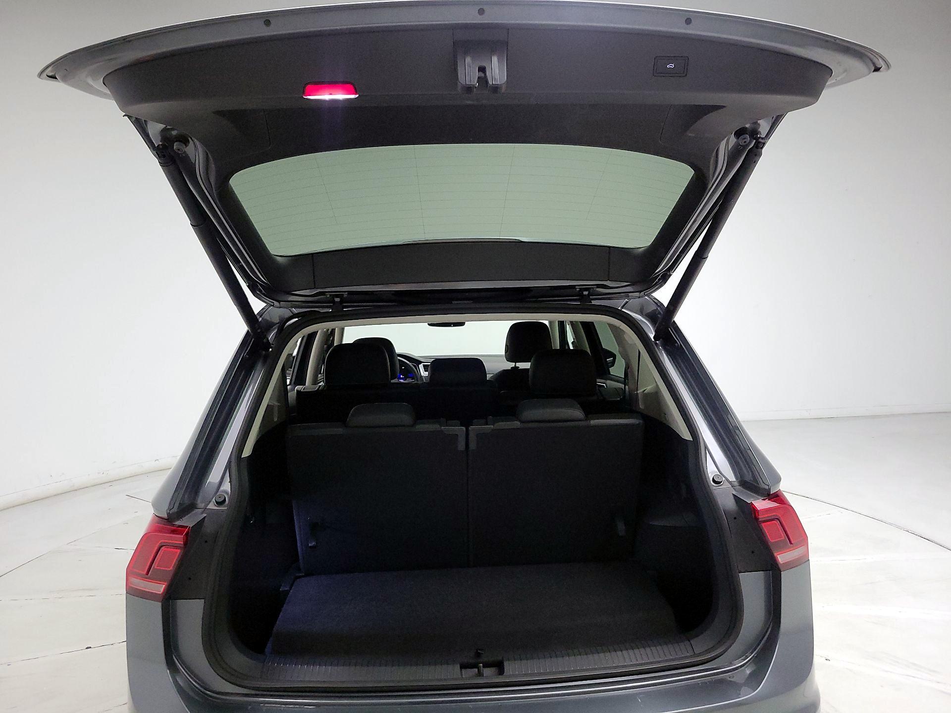 Thumbnail: 2024 Volkswagen Tiguan - 19