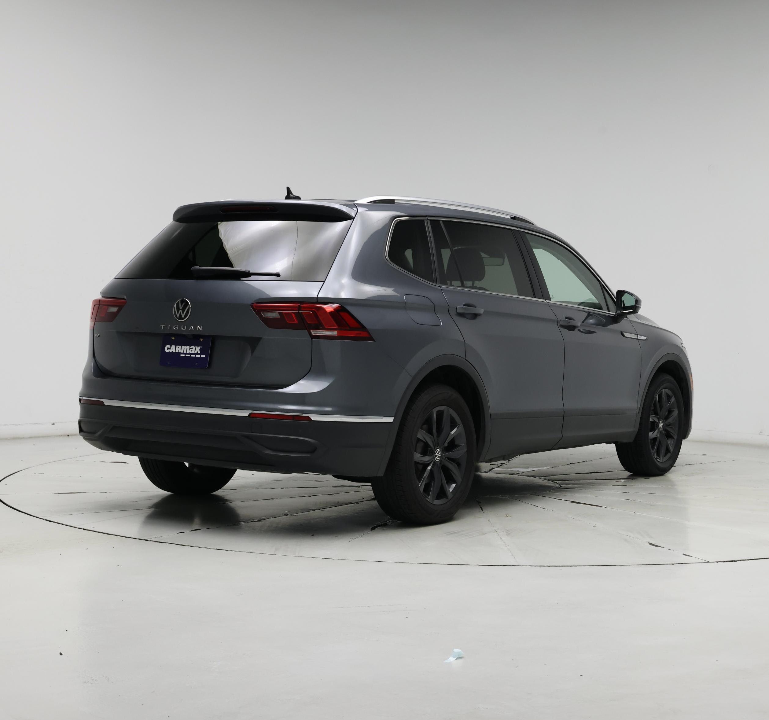 Thumbnail: 2024 Volkswagen Tiguan - 8