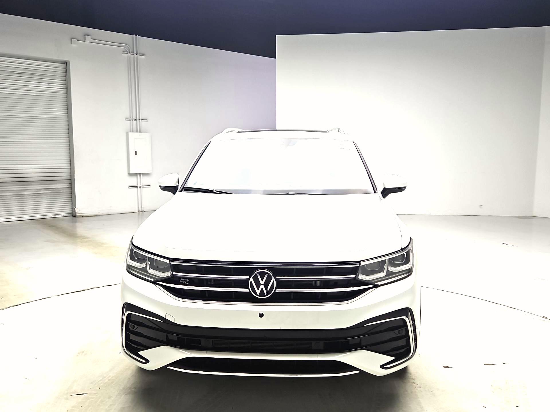 Thumbnail: 2024 Volkswagen Tiguan - 2