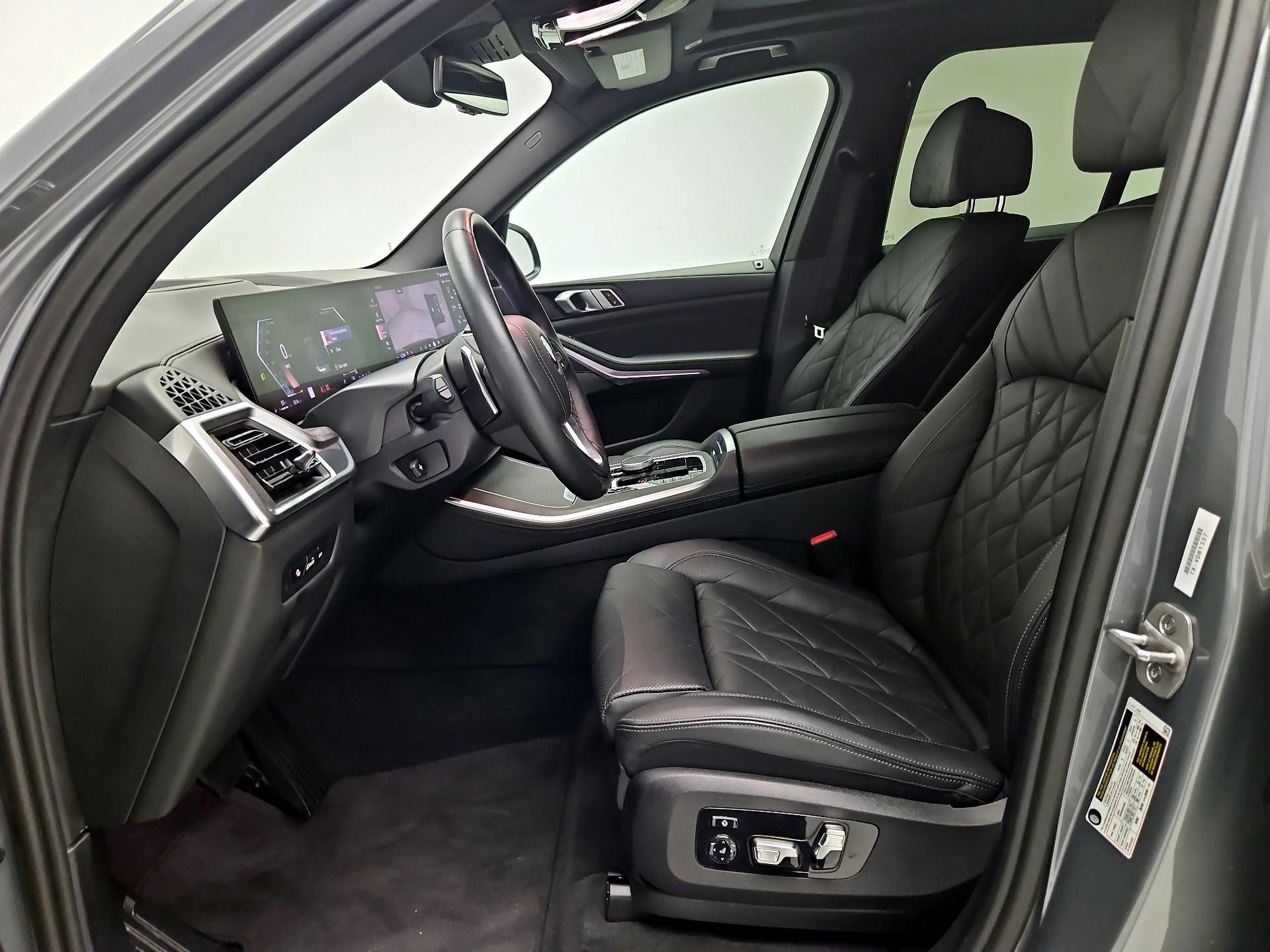 Thumbnail: 2025 BMW X5 - 11