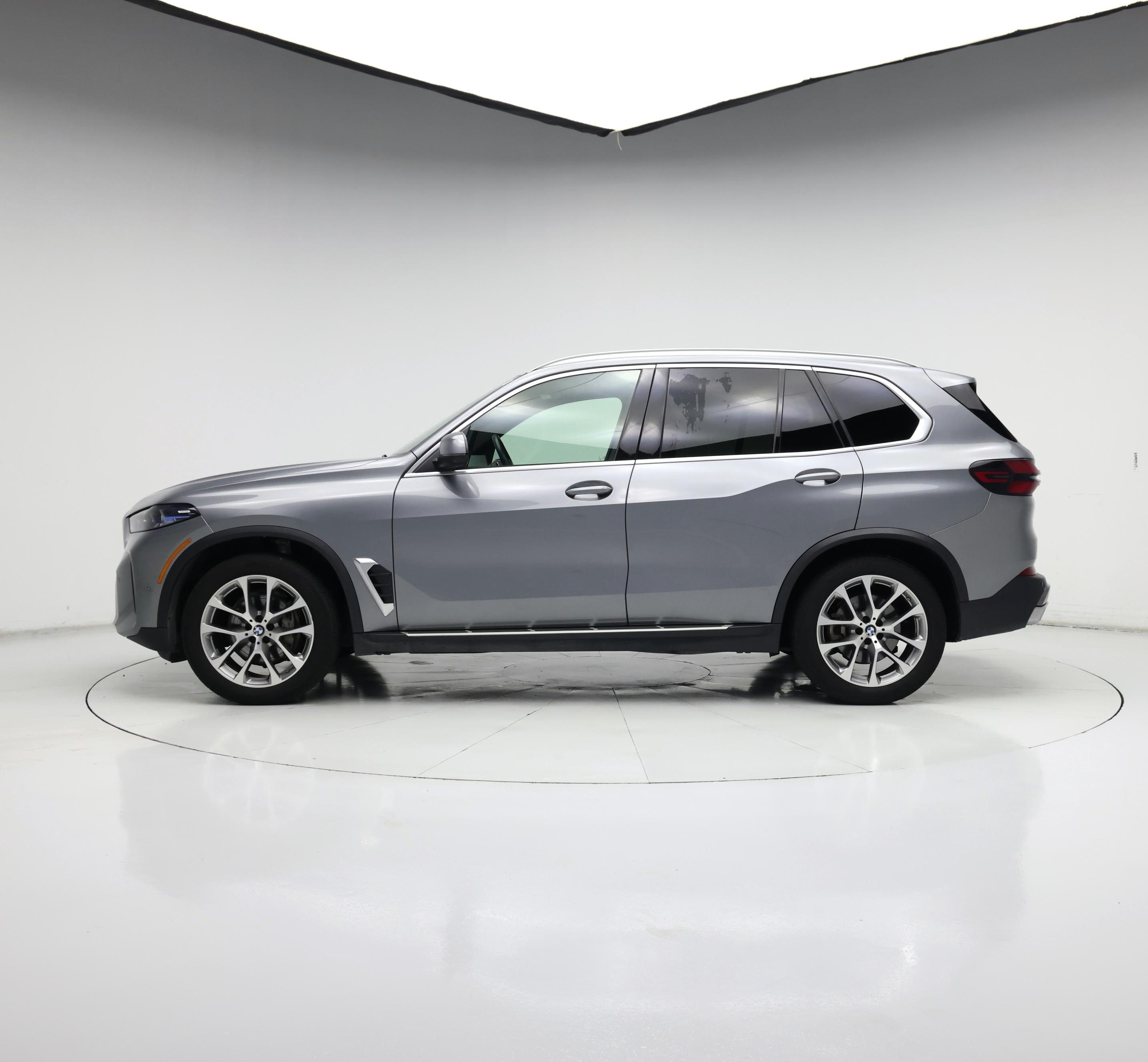 Thumbnail: 2025 BMW X5 - 3