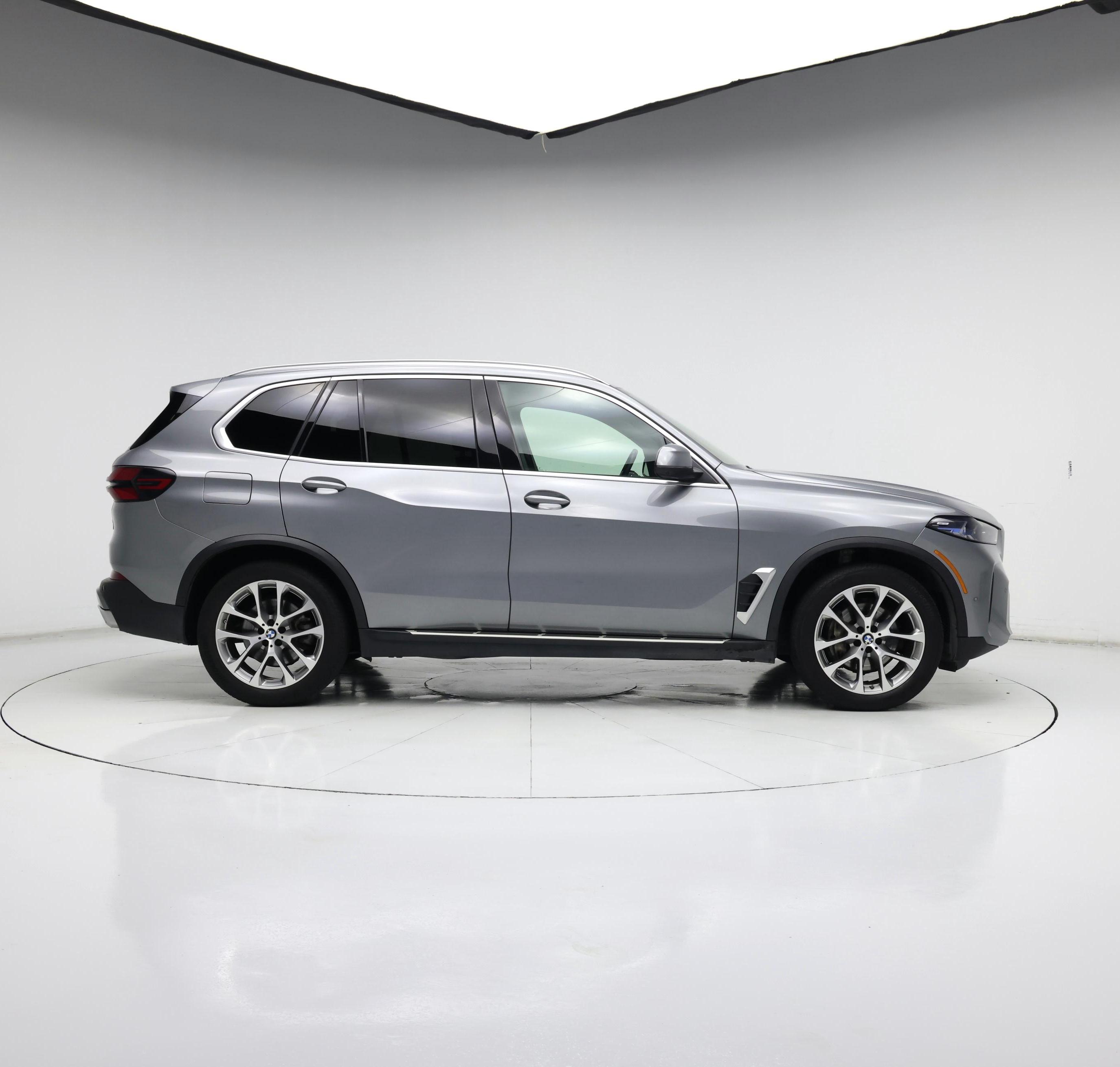 Thumbnail: 2025 BMW X5 - 7