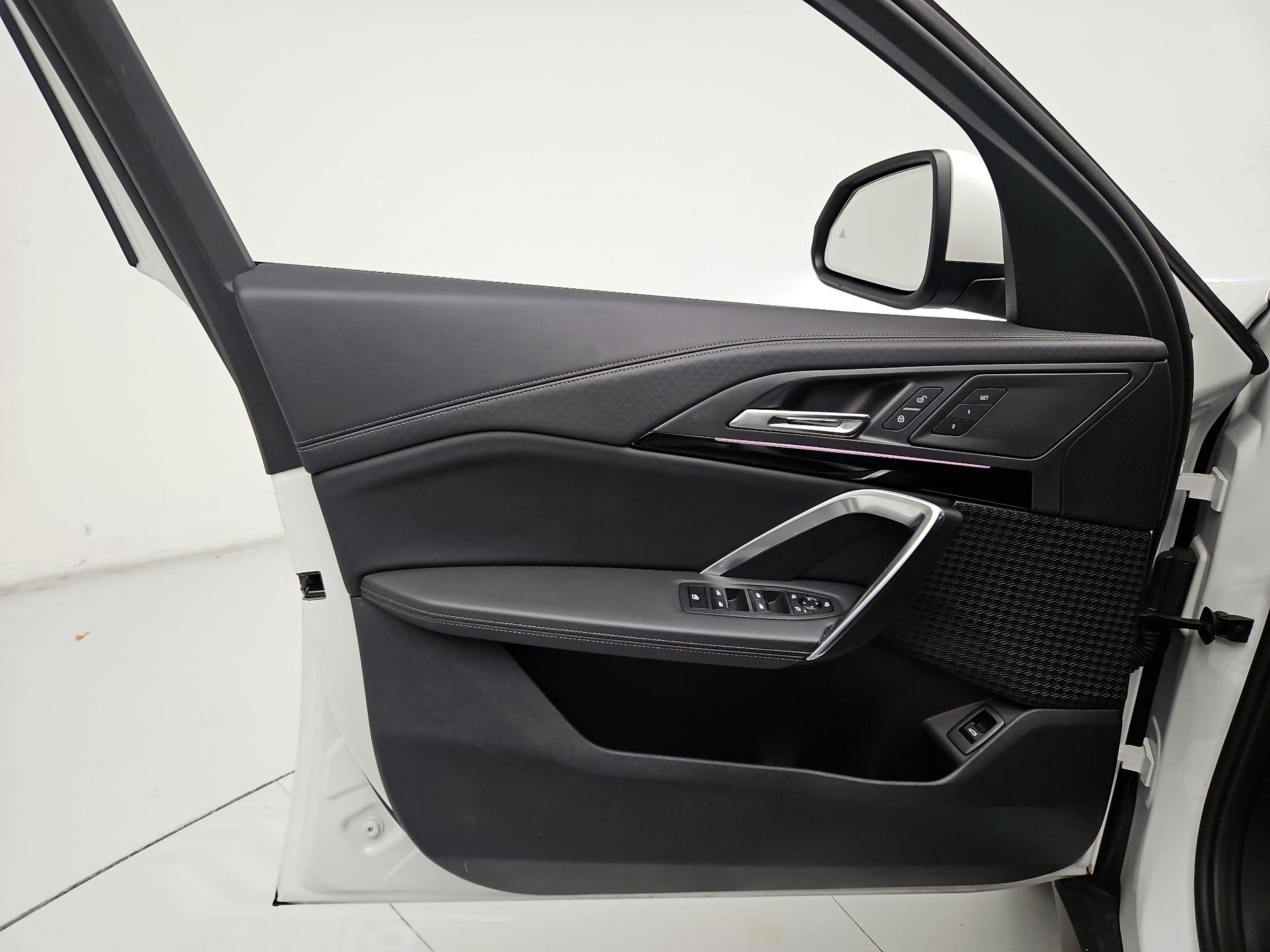 Thumbnail: 2025 BMW X2 - 12