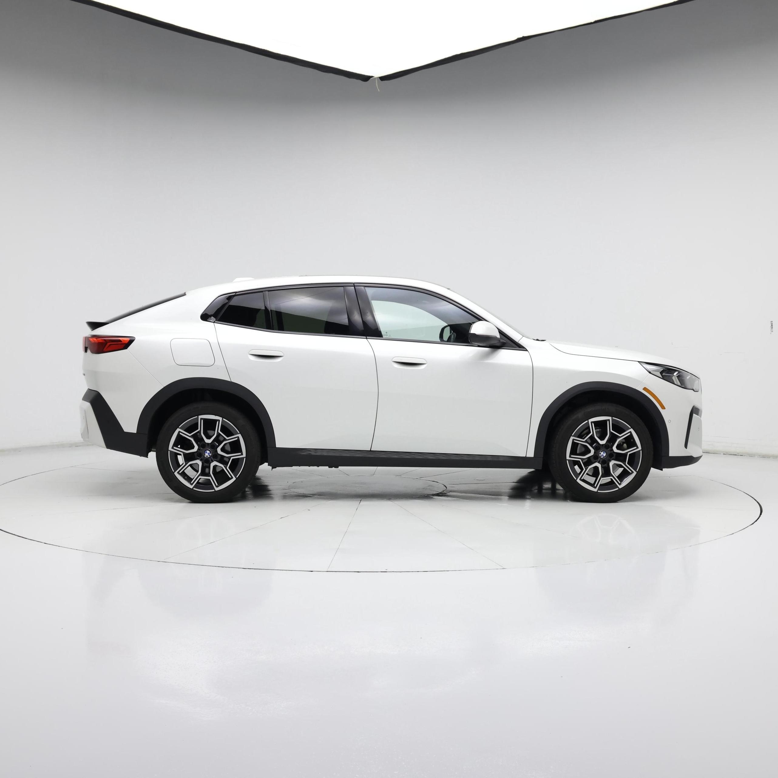 Thumbnail: 2025 BMW X2 - 7