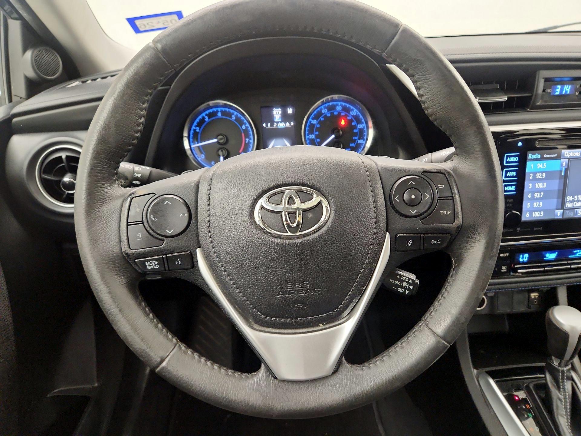 Thumbnail: 2018 Toyota Corolla - 10