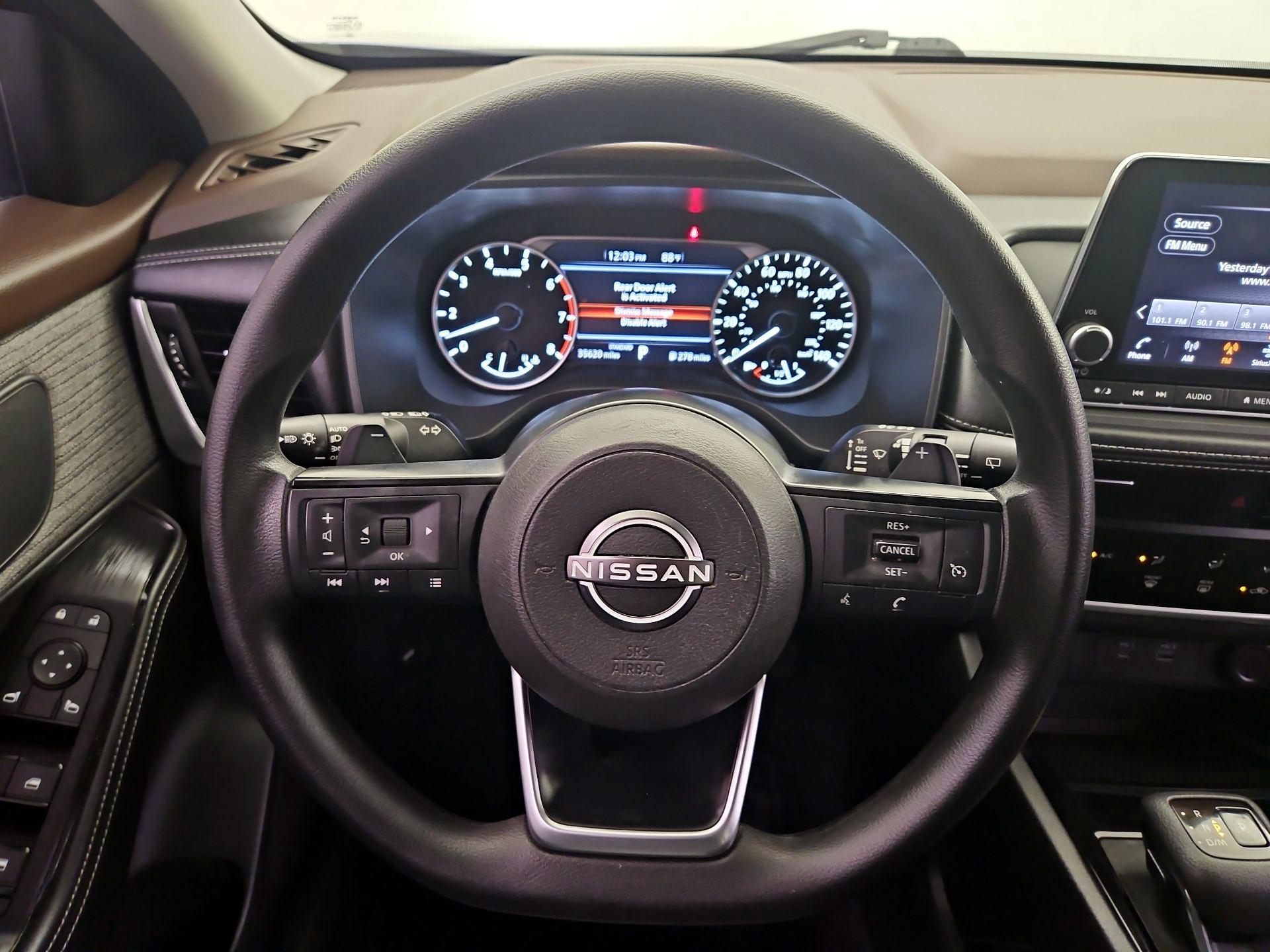 Thumbnail: 2022 Nissan Rogue - 10