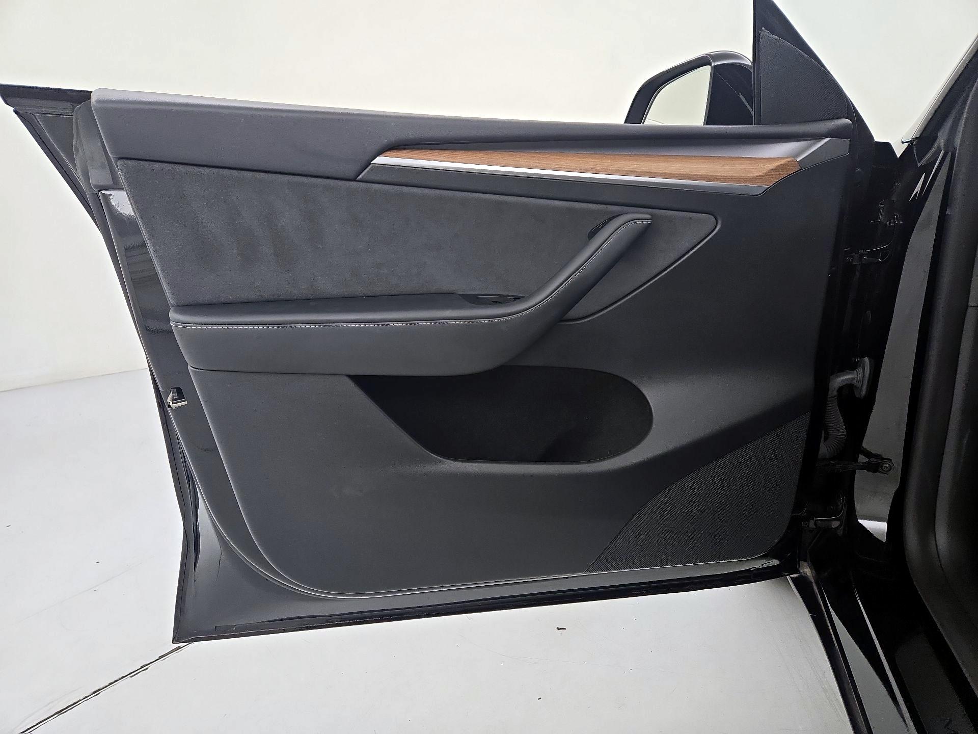 Thumbnail: 2024 Tesla Model Y - 12