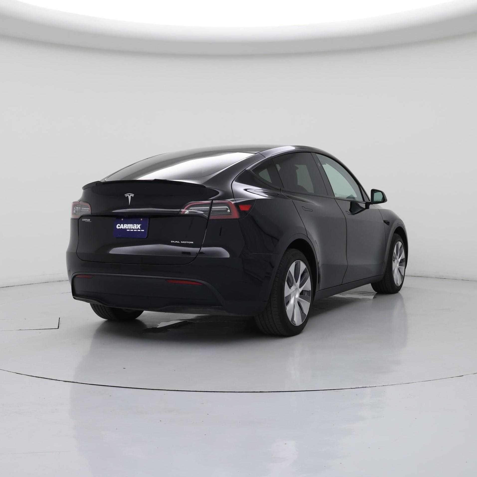 Thumbnail: 2024 Tesla Model Y - 8