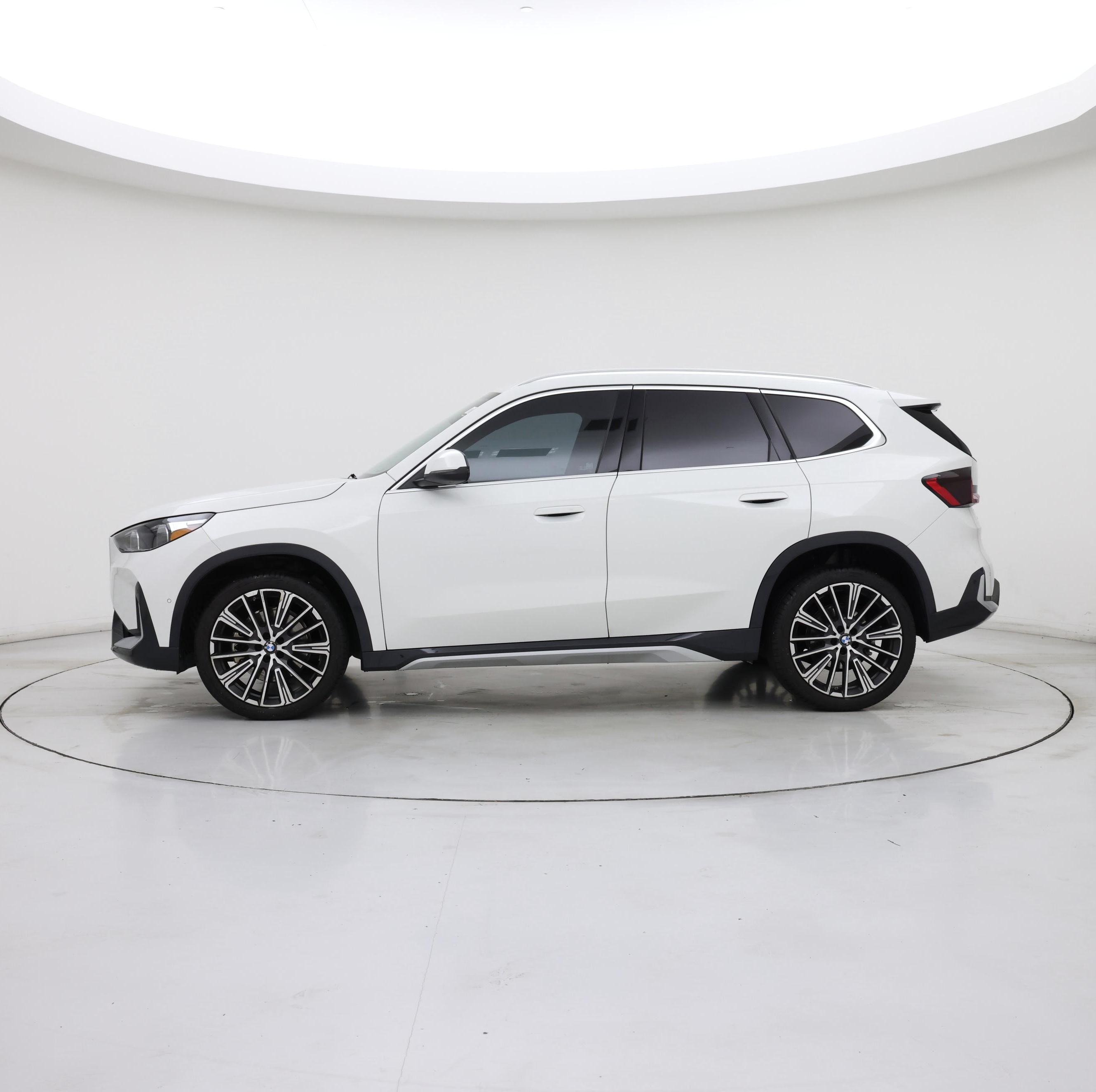 Thumbnail: 2025 BMW X1 - 3