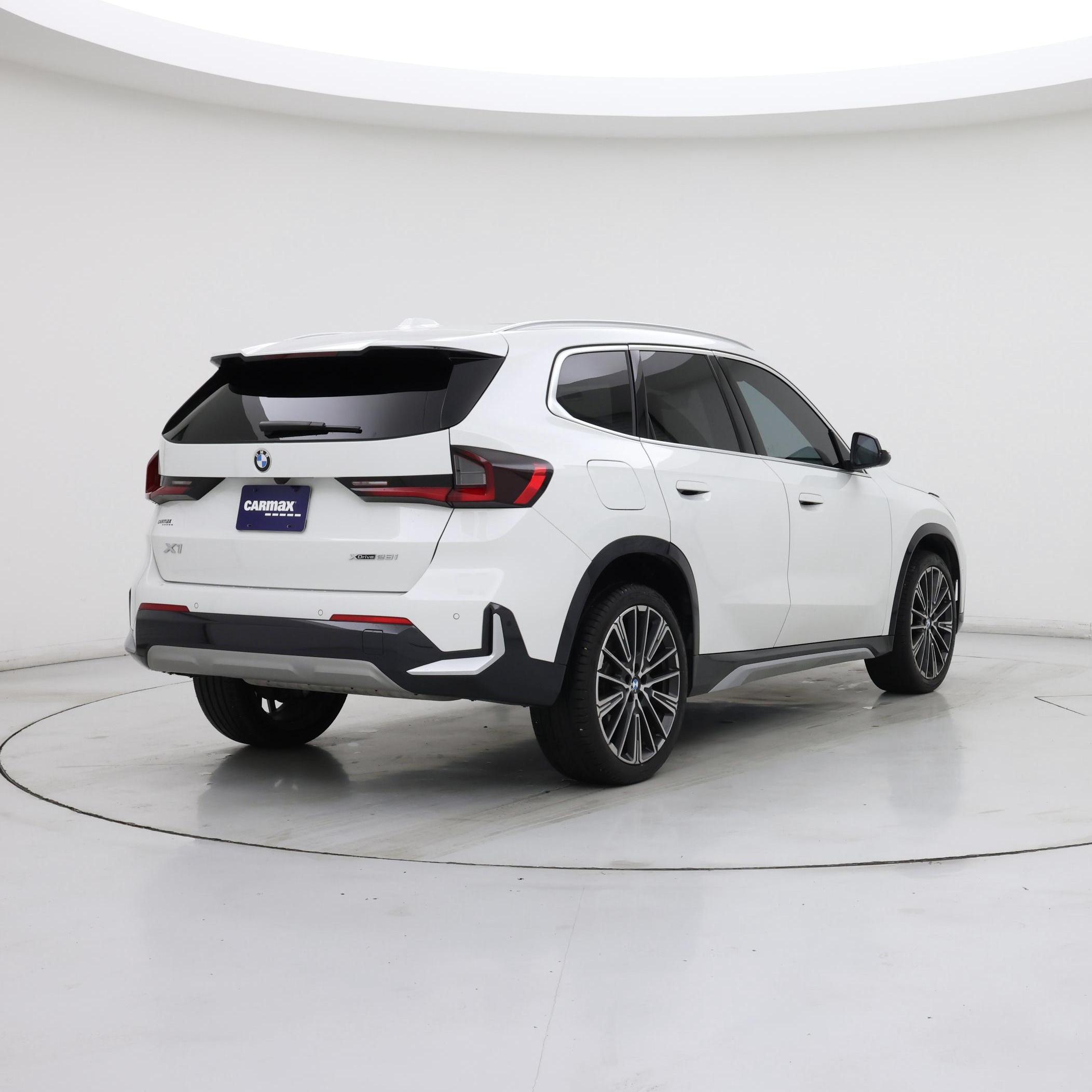 Thumbnail: 2025 BMW X1 - 8