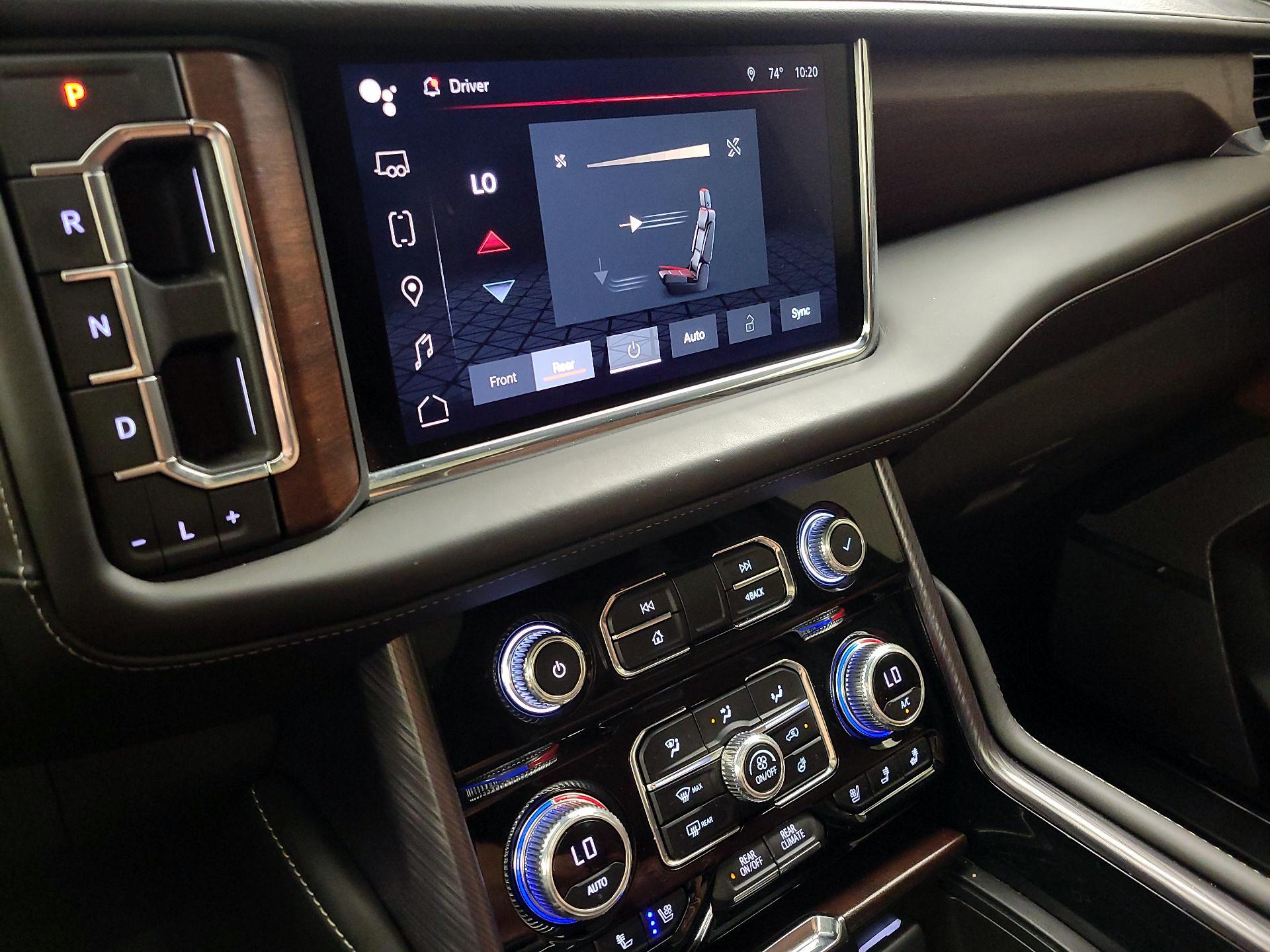 Thumbnail: 2023 GMC Yukon XL - 16