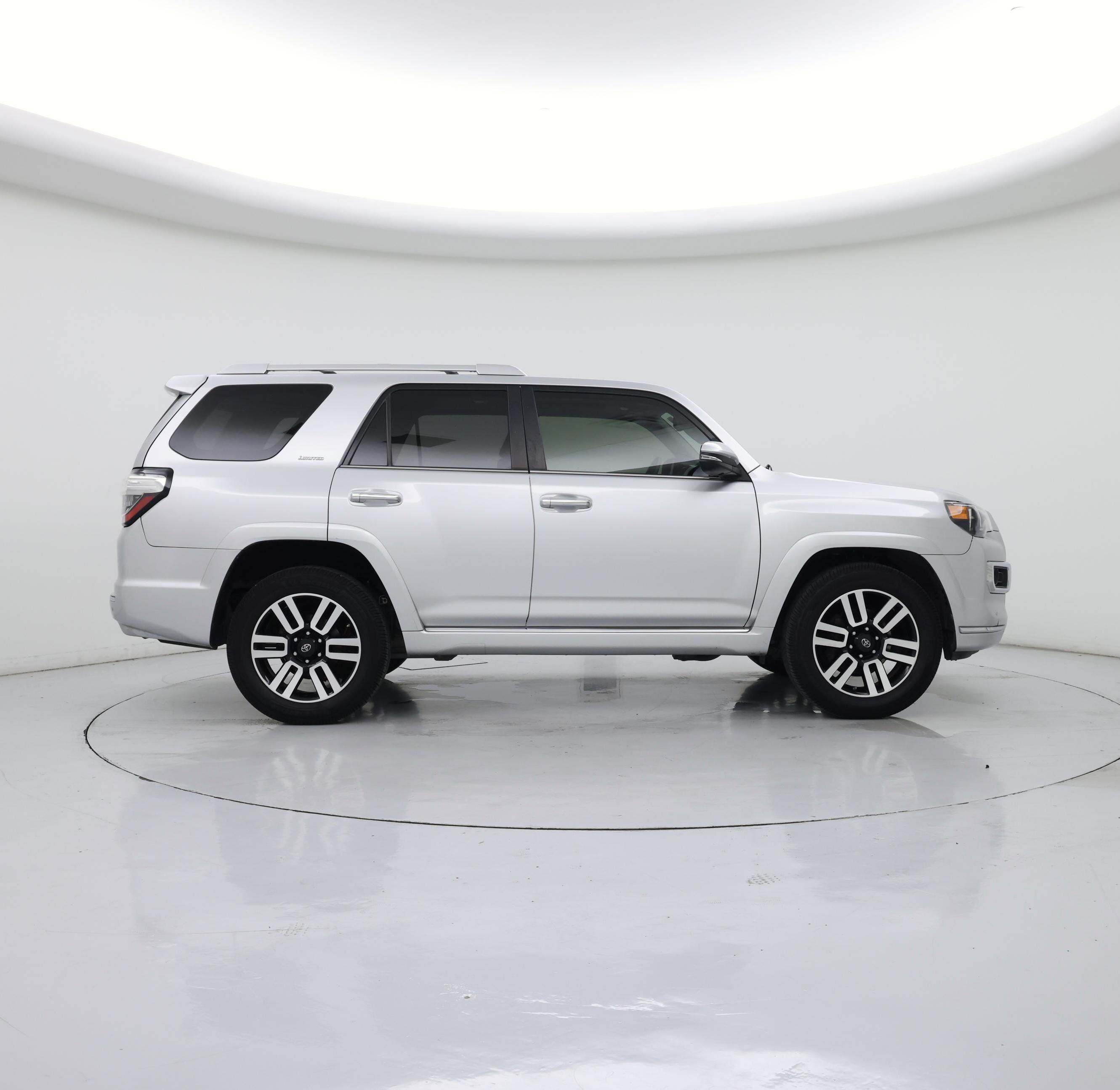 Thumbnail: 2019 Toyota 4Runner - 7