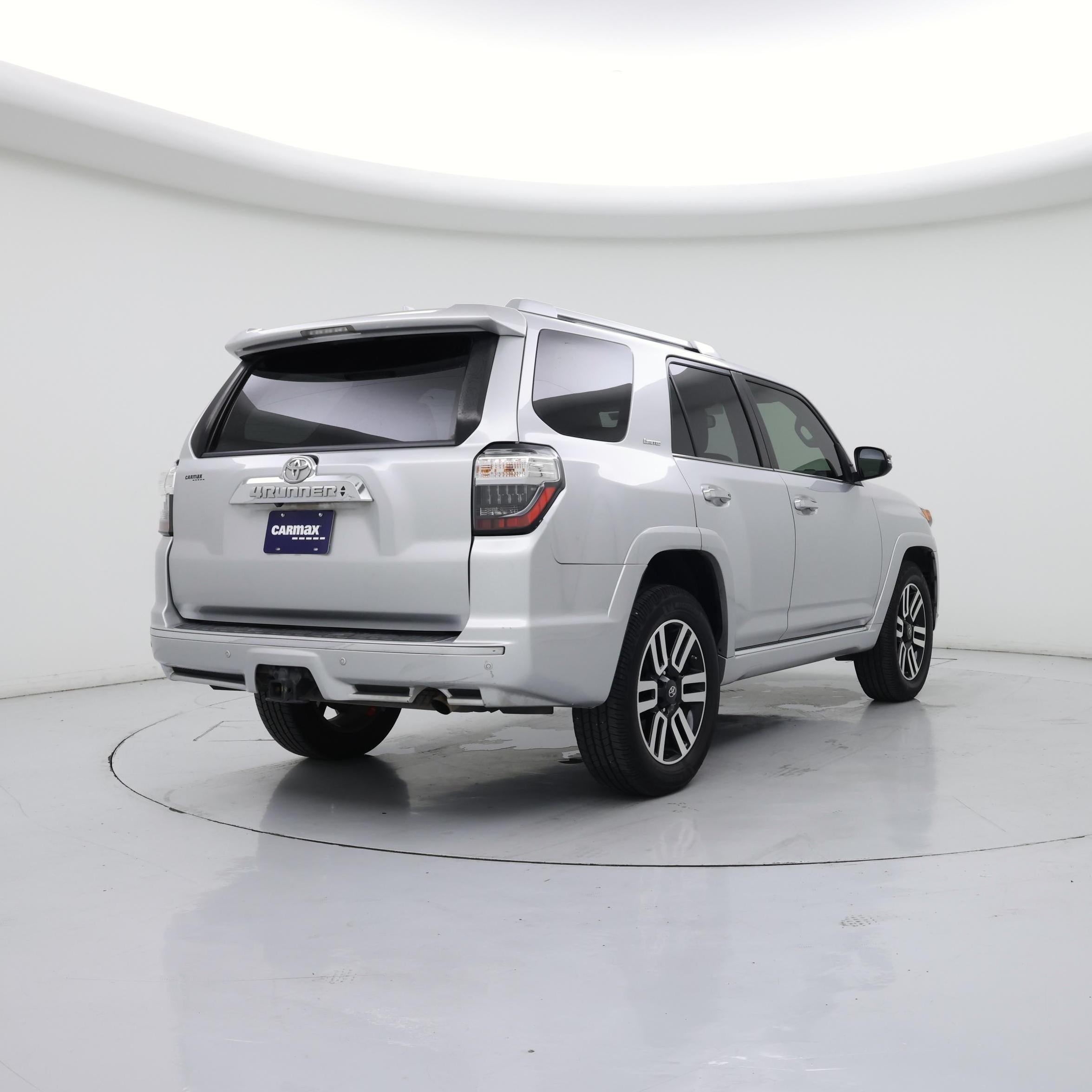 Thumbnail: 2019 Toyota 4Runner - 8
