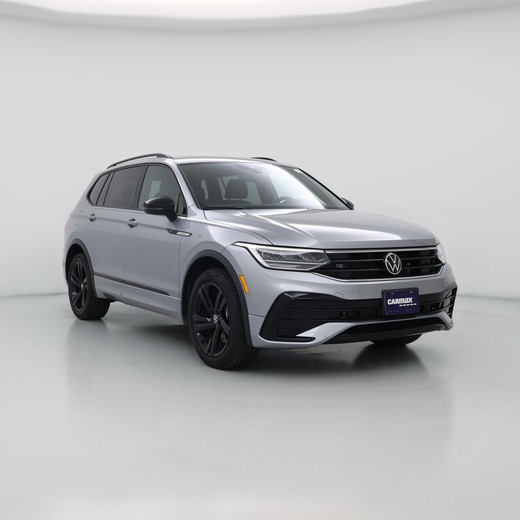 Thumbnail: 2023 Volkswagen Tiguan - 1