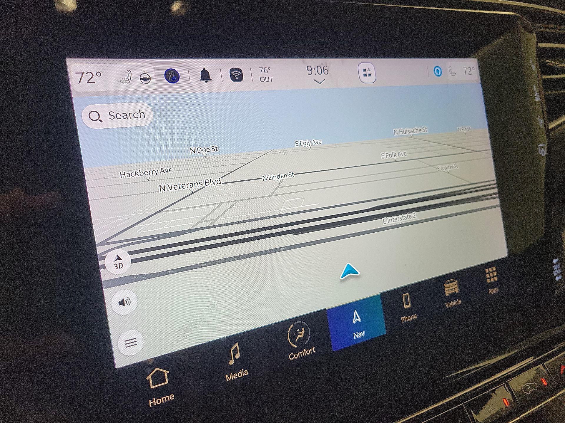 Thumbnail: 2023 Jeep Wagoneer - 14