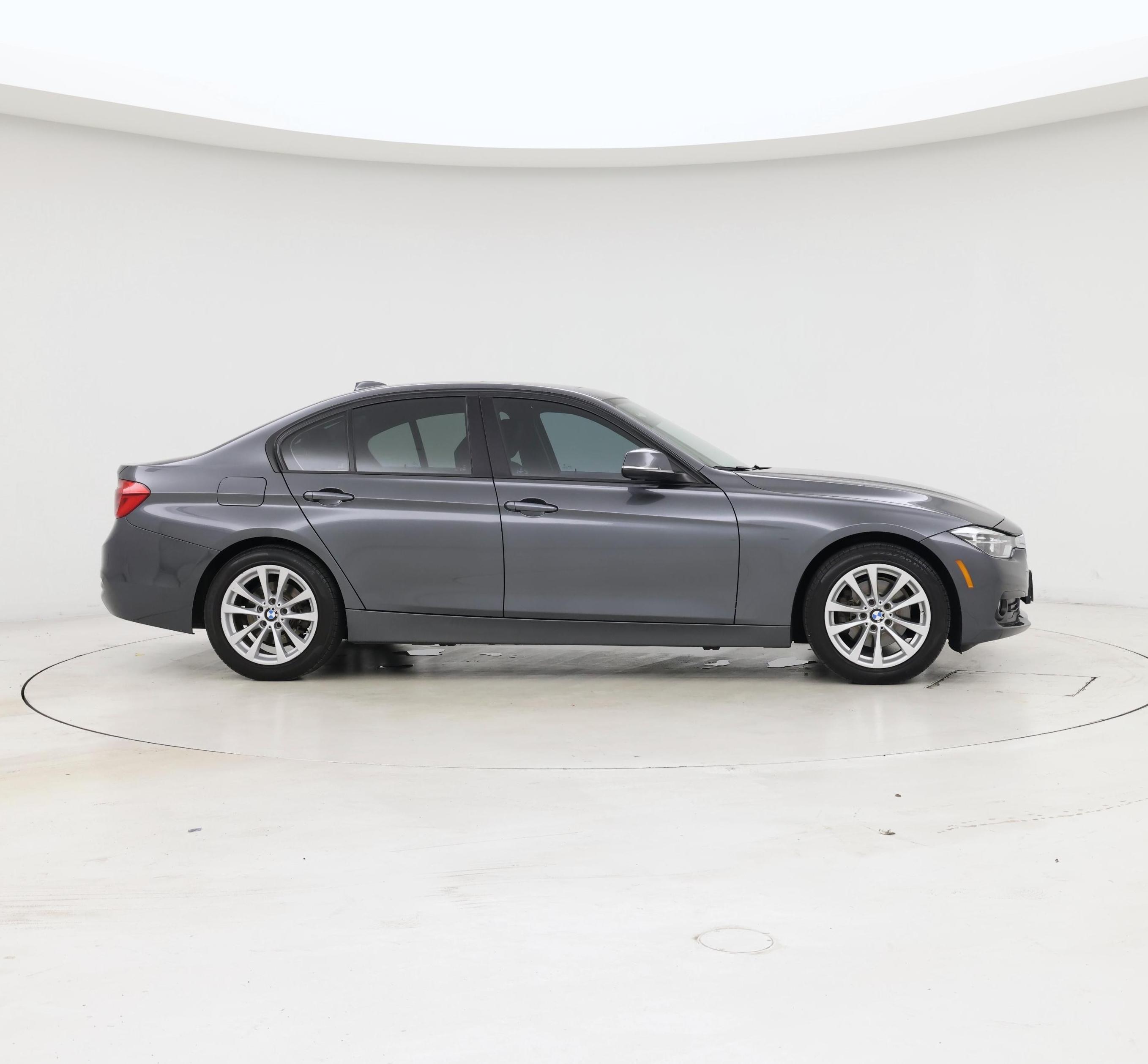 Thumbnail: 2018 BMW 3 Series - 7