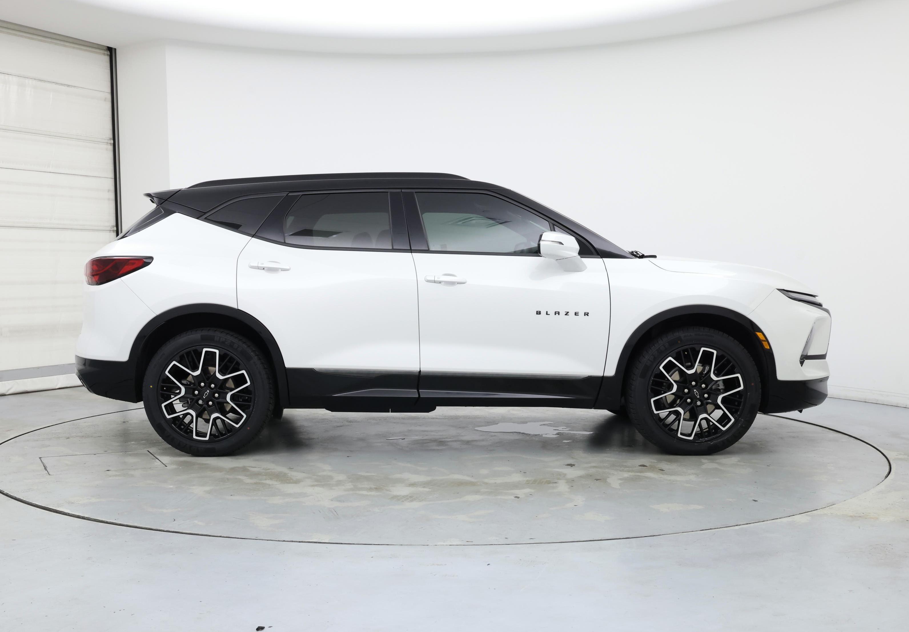 Thumbnail: 2023 Chevrolet Blazer - 7