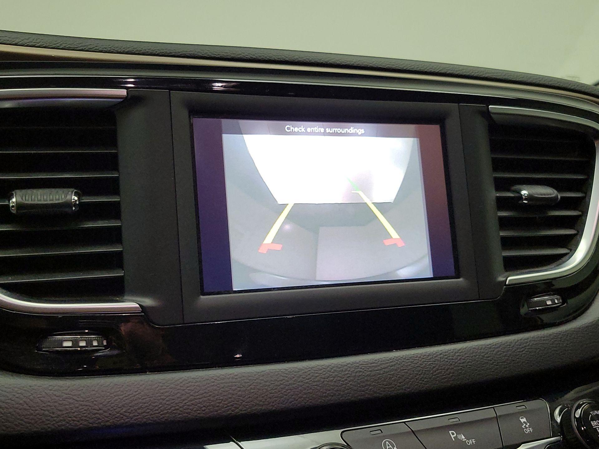 Thumbnail: 2019 Chrysler Pacifica - 14