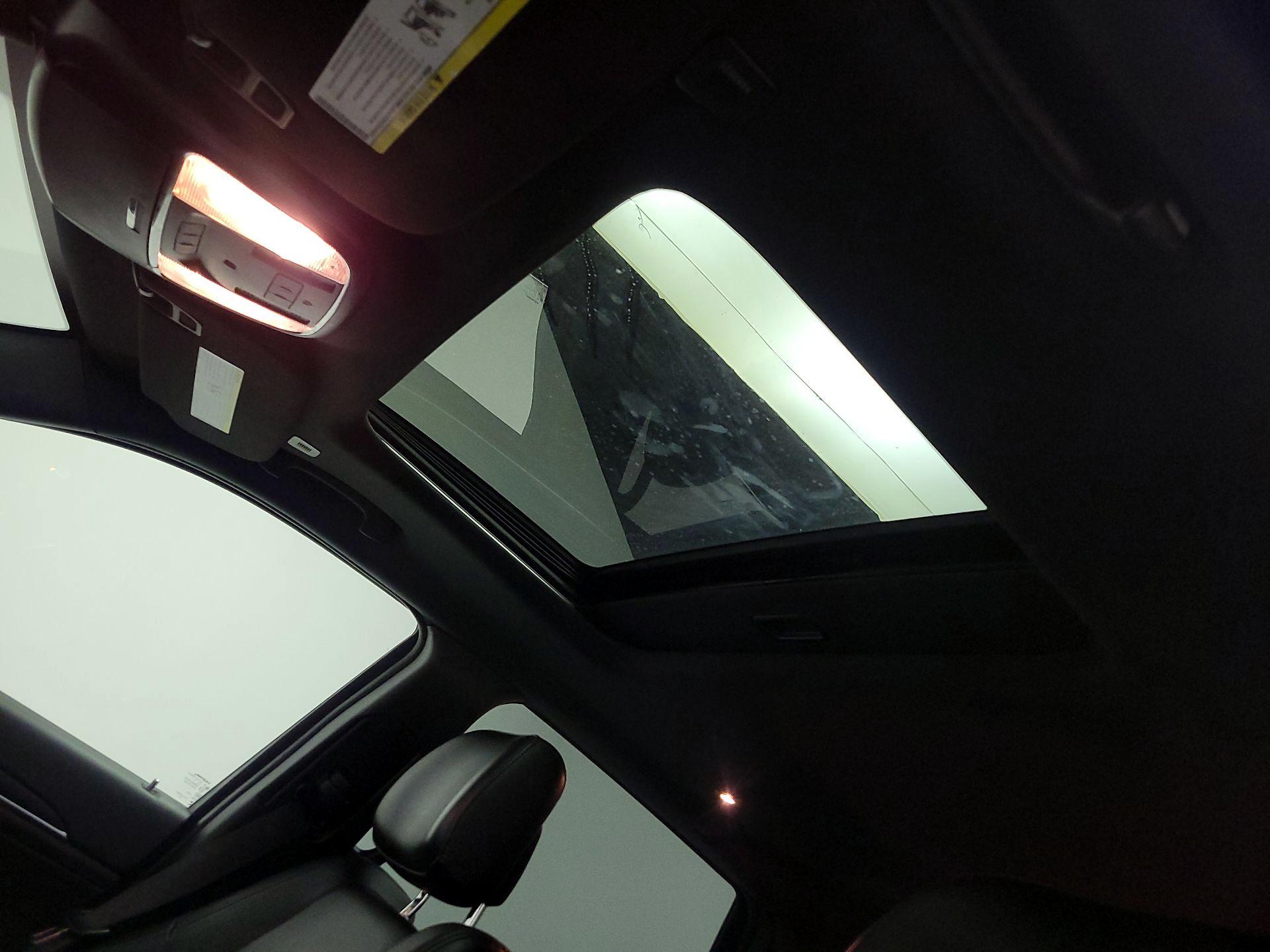 Thumbnail: 2021 Jeep Grand Cherokee - 20