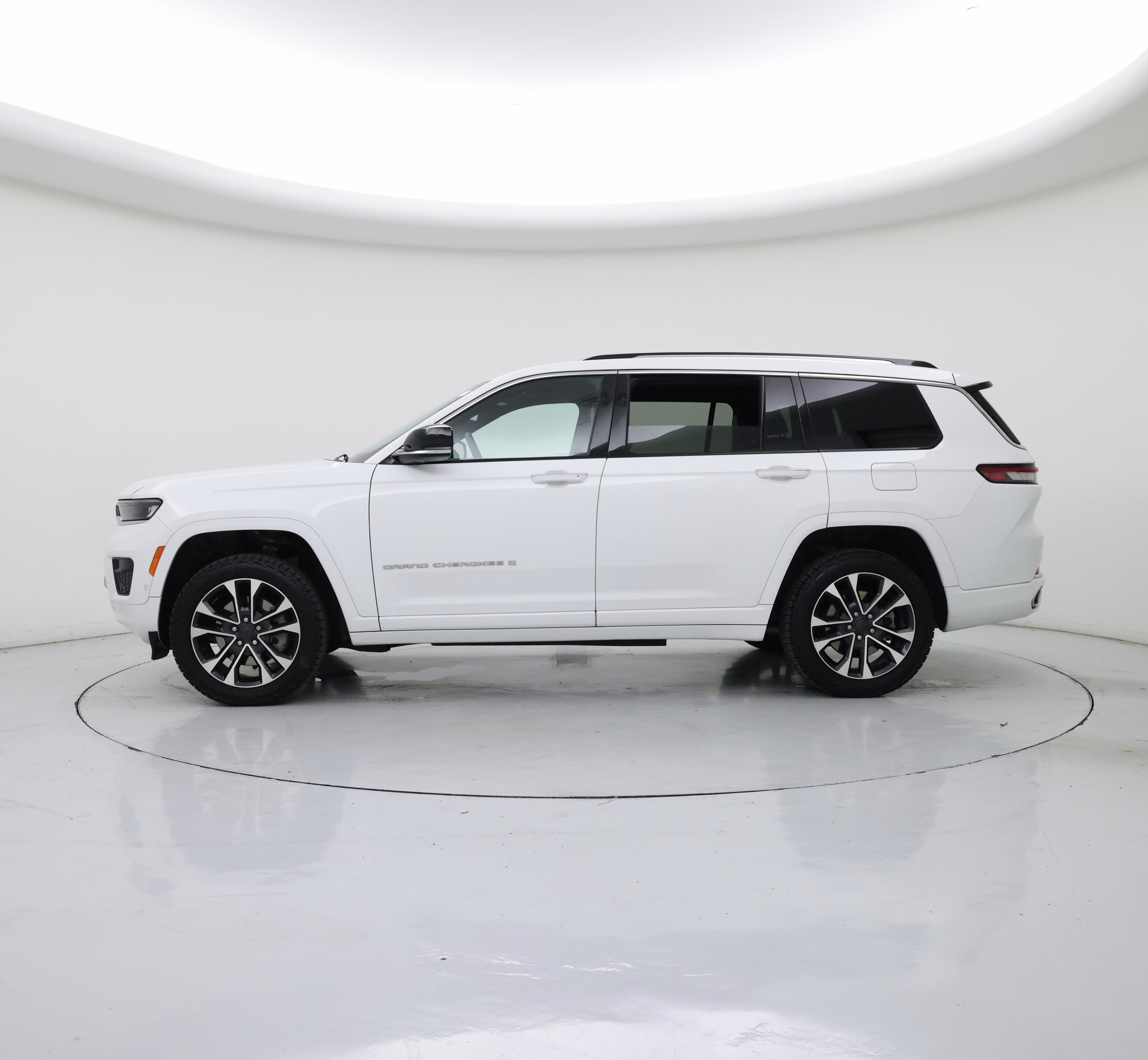 Thumbnail: 2023 Jeep Grand Cherokee L - 3