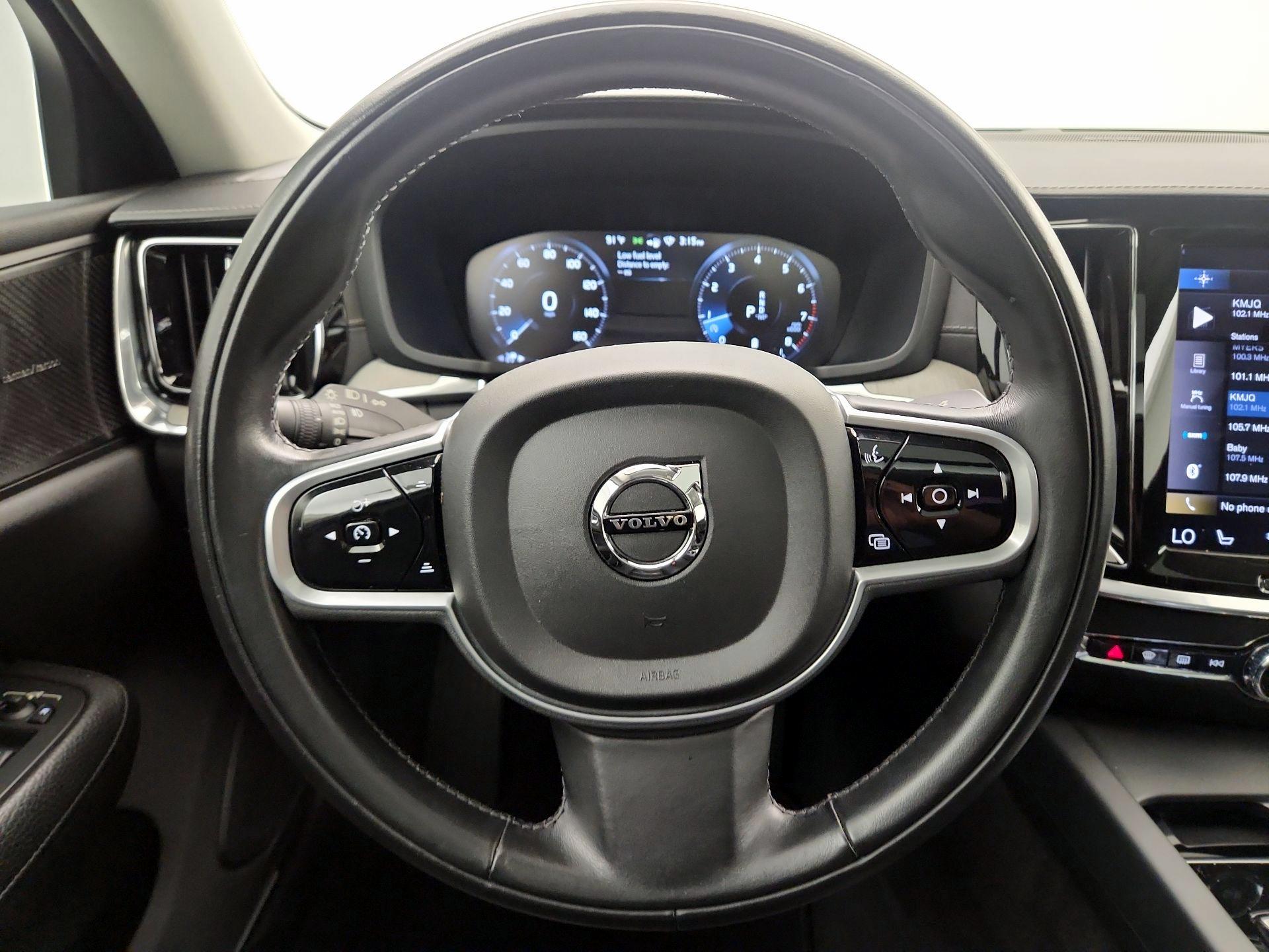 Thumbnail: 2022 Volvo S60 - 10