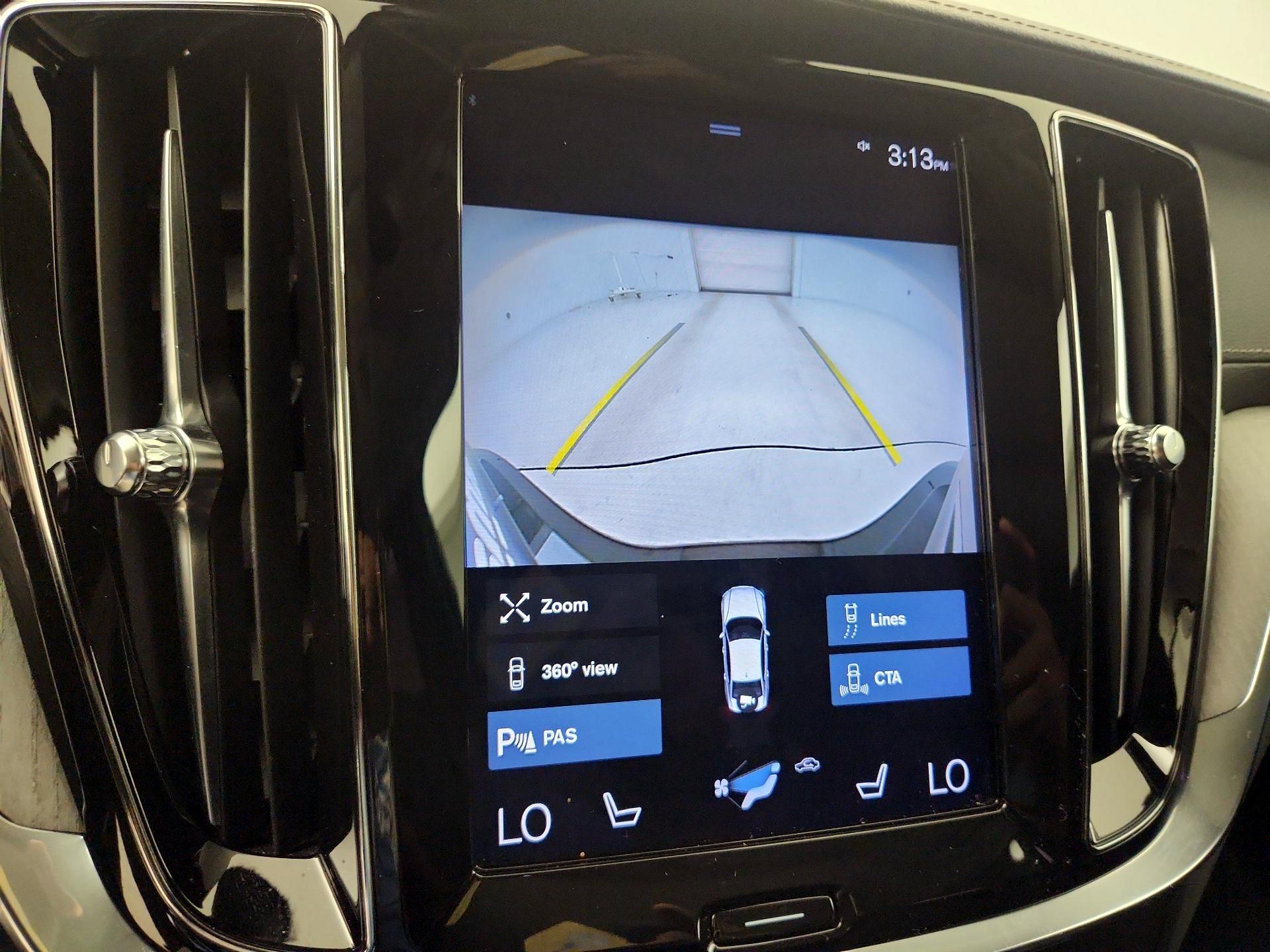 Thumbnail: 2022 Volvo S60 - 14
