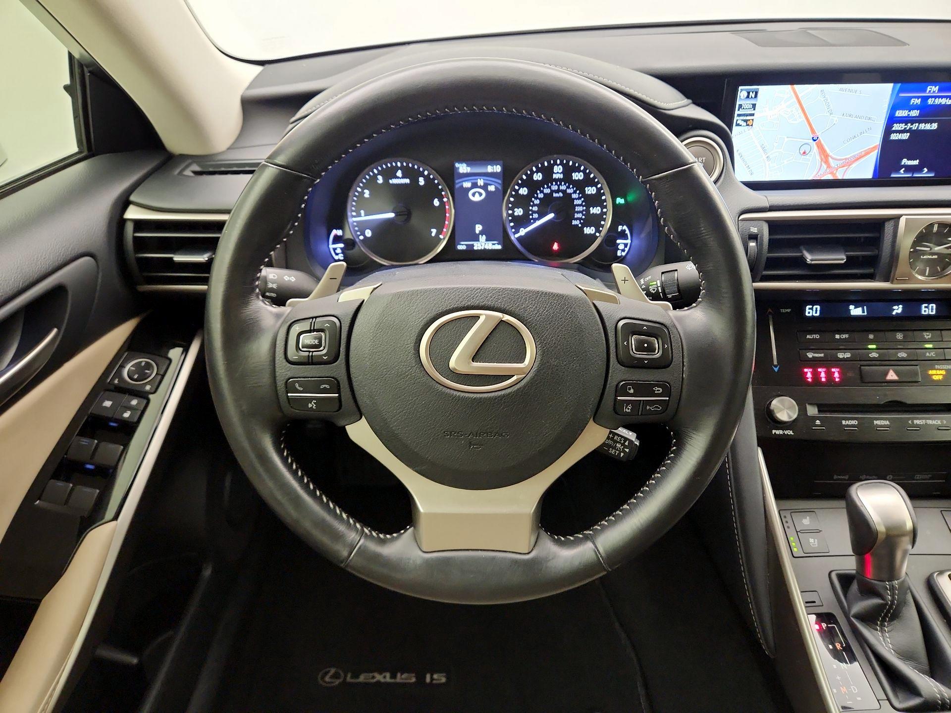 Thumbnail: 2017 Lexus IS - 10