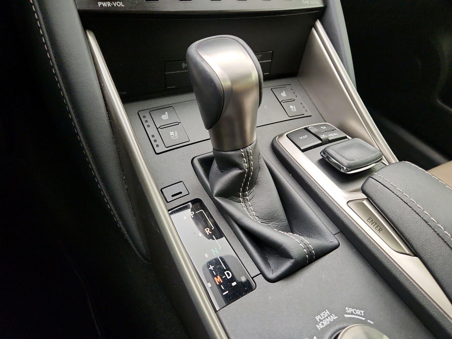 Thumbnail: 2017 Lexus IS - 15