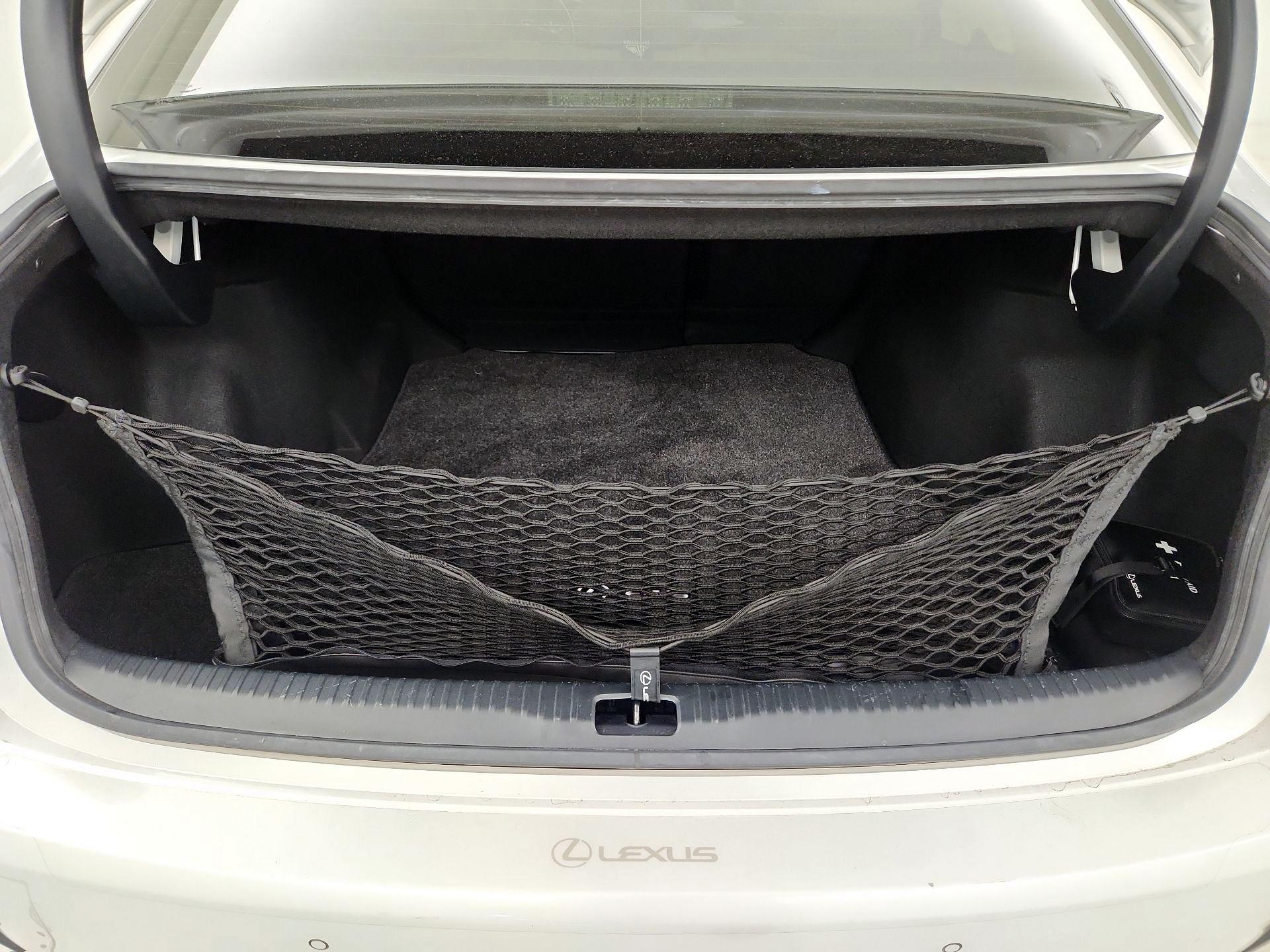 Thumbnail: 2017 Lexus IS - 16