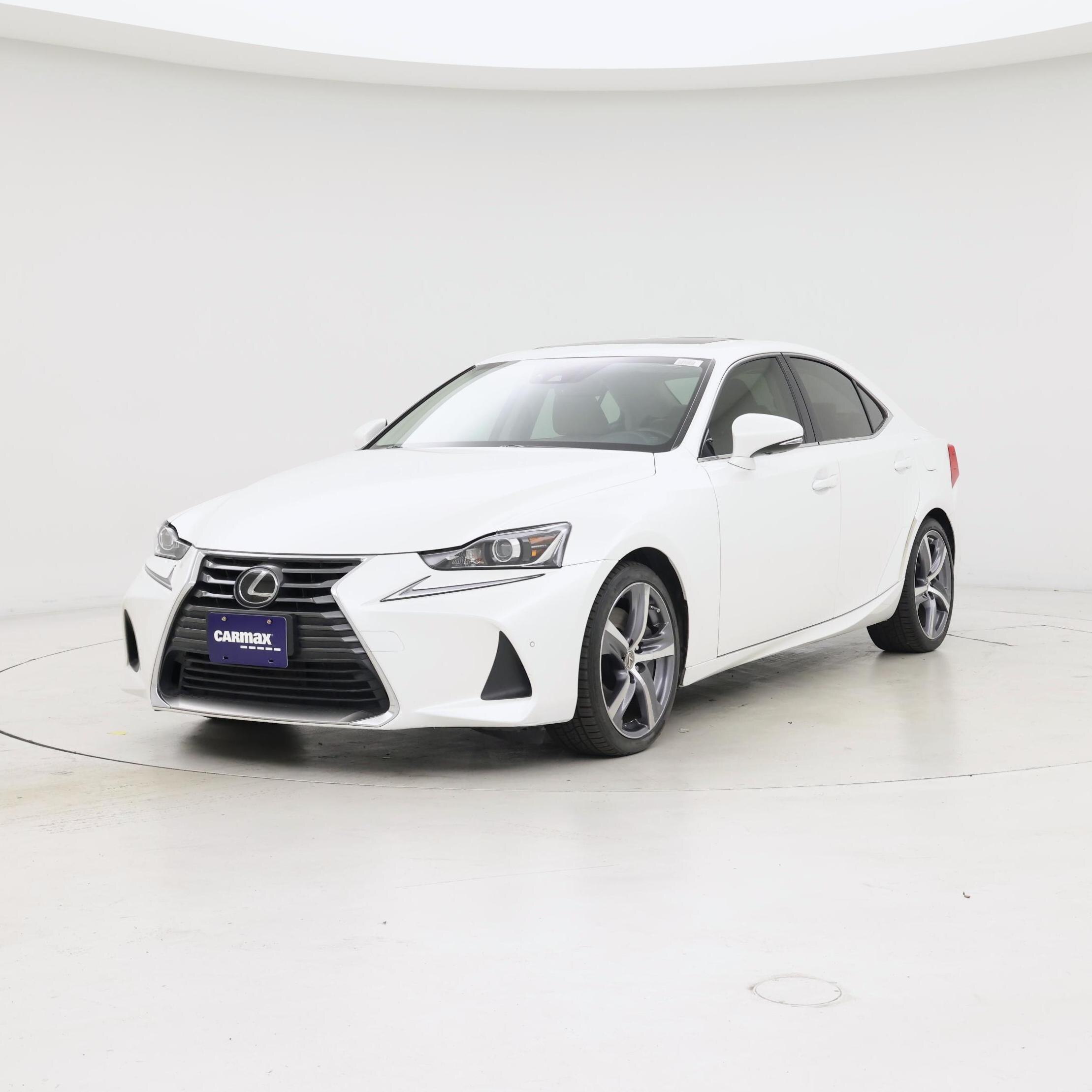 Thumbnail: 2017 Lexus IS - 4