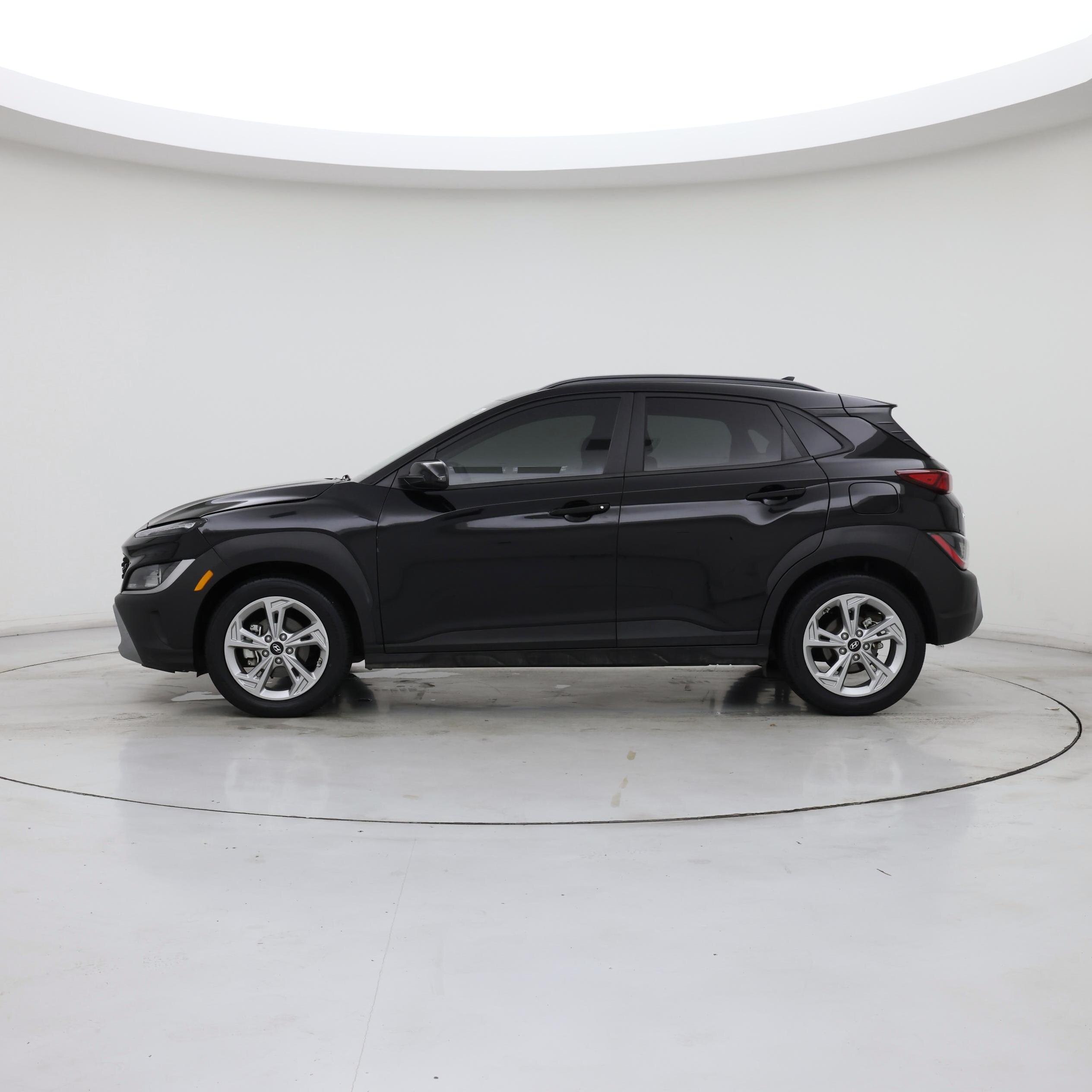 Thumbnail: 2023 Hyundai Kona - 3