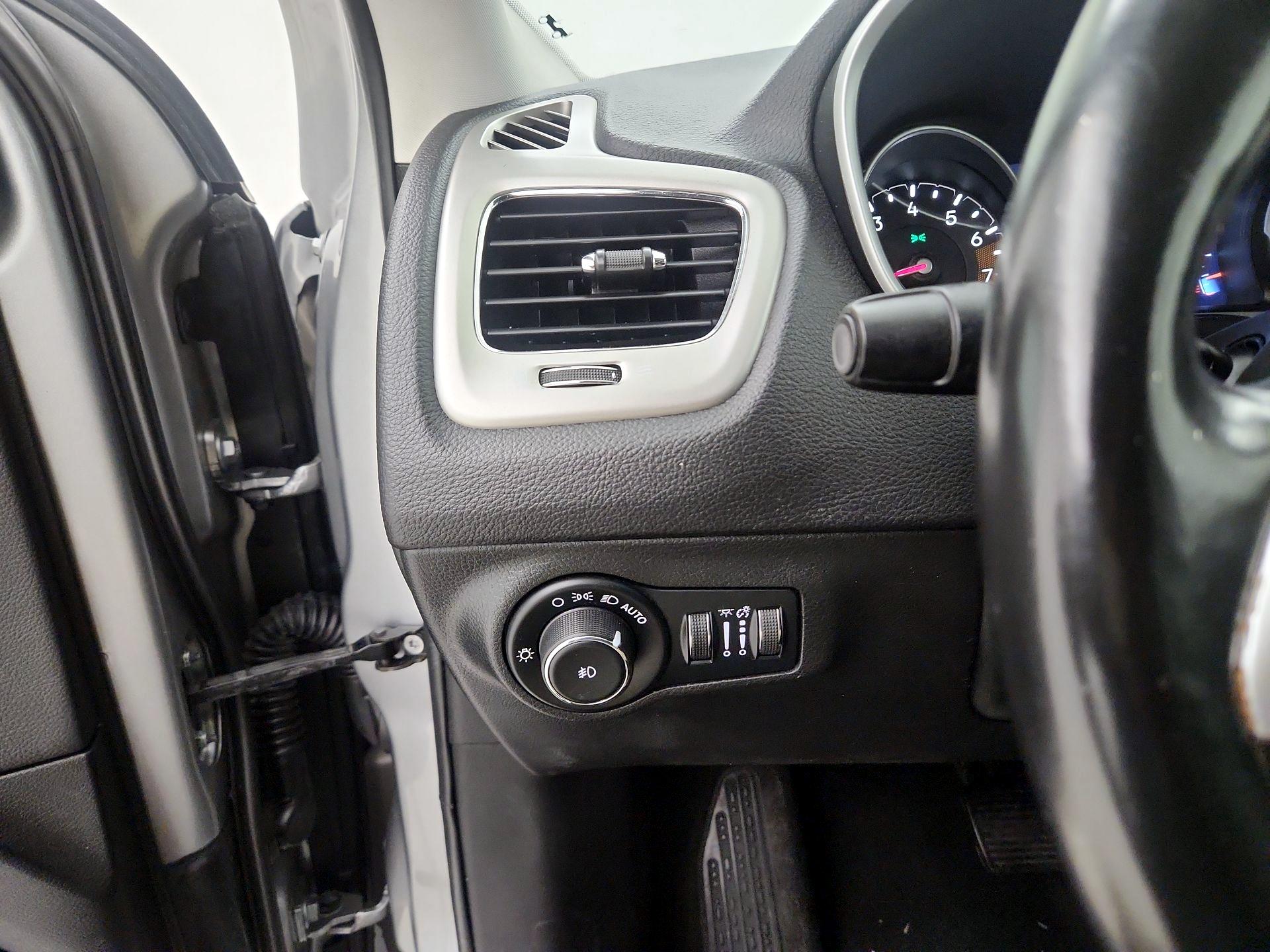 Thumbnail: 2019 Jeep Compass - 13
