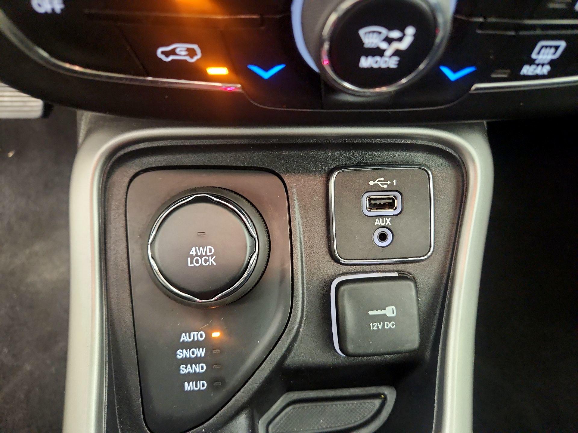 Thumbnail: 2019 Jeep Compass - 18