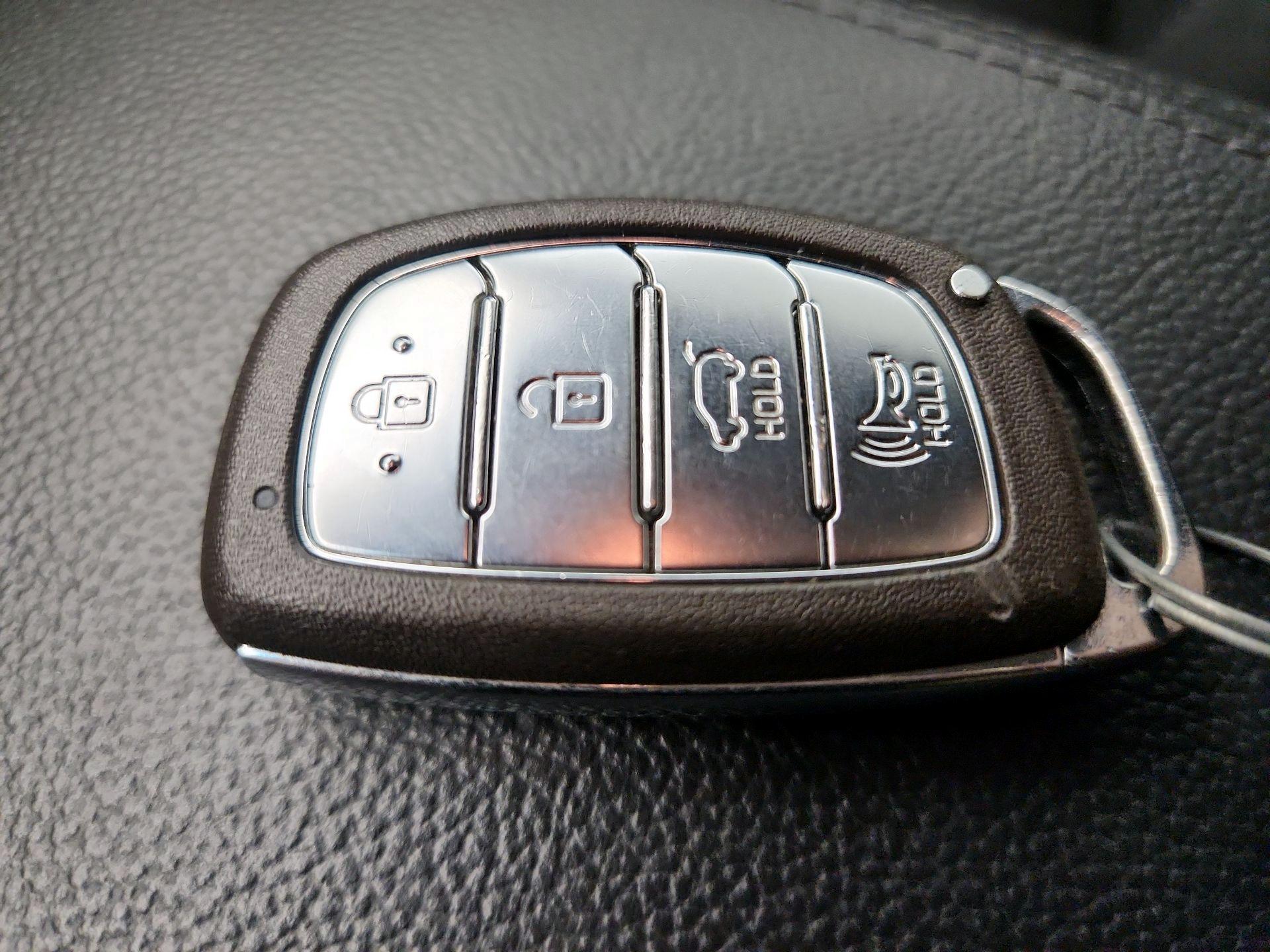 Thumbnail: 2016 Hyundai Tucson - 18