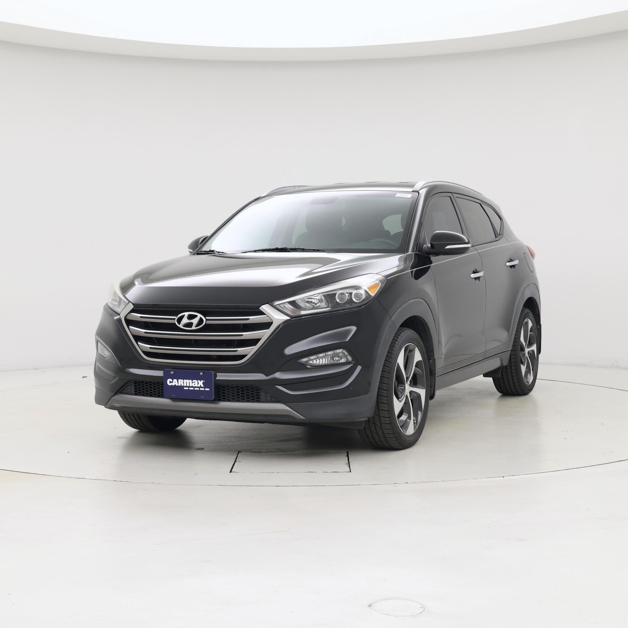 Thumbnail: 2016 Hyundai Tucson - 4