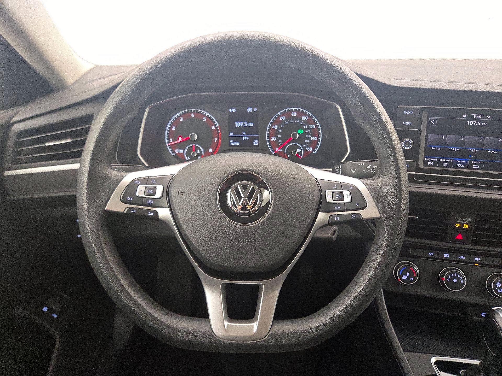 Thumbnail: 2021 Volkswagen Jetta - 10