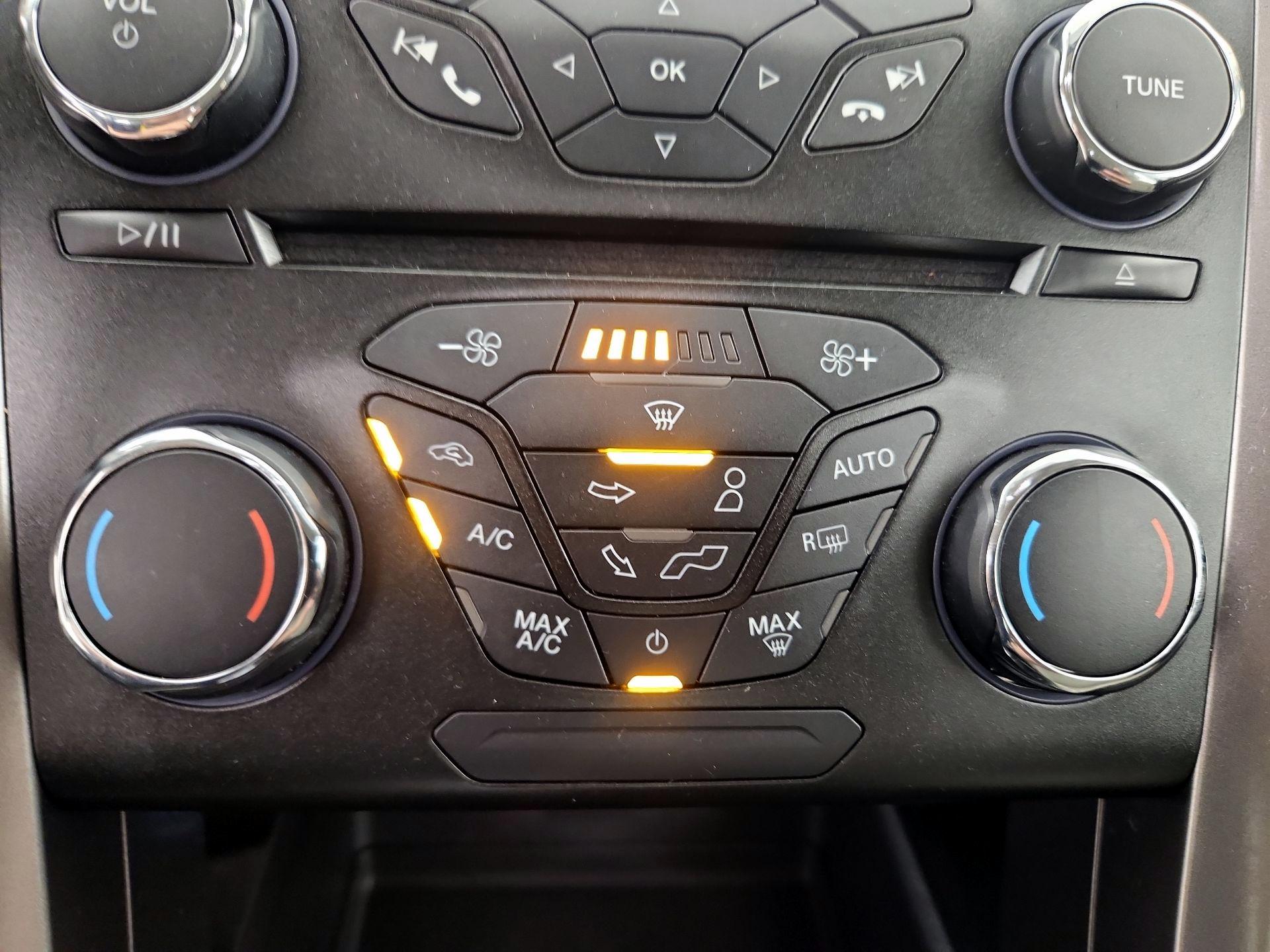 Thumbnail: 2018 Ford Fusion - 16